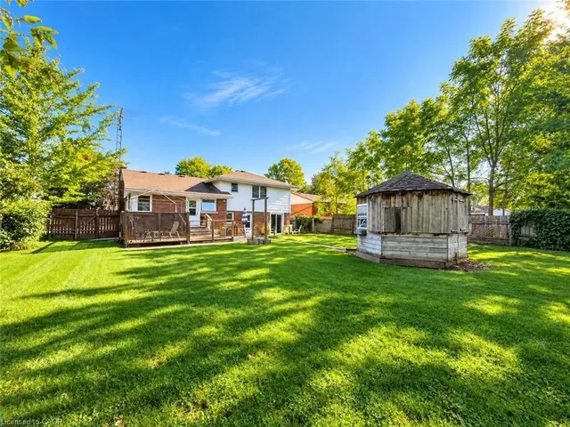 216 Fairview Ave, Dunnville 5