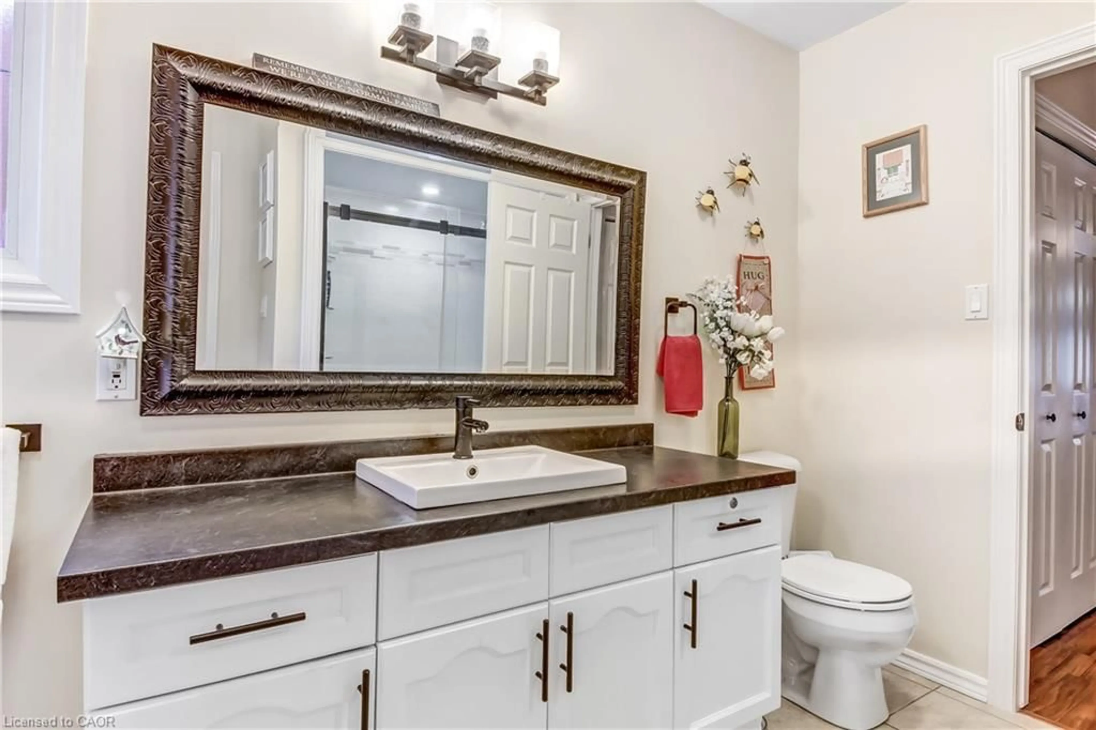 Contemporary bathroom, ceramic/tile floor for 150 Oak St #27, Simcoe Ontario N3Y 5M5