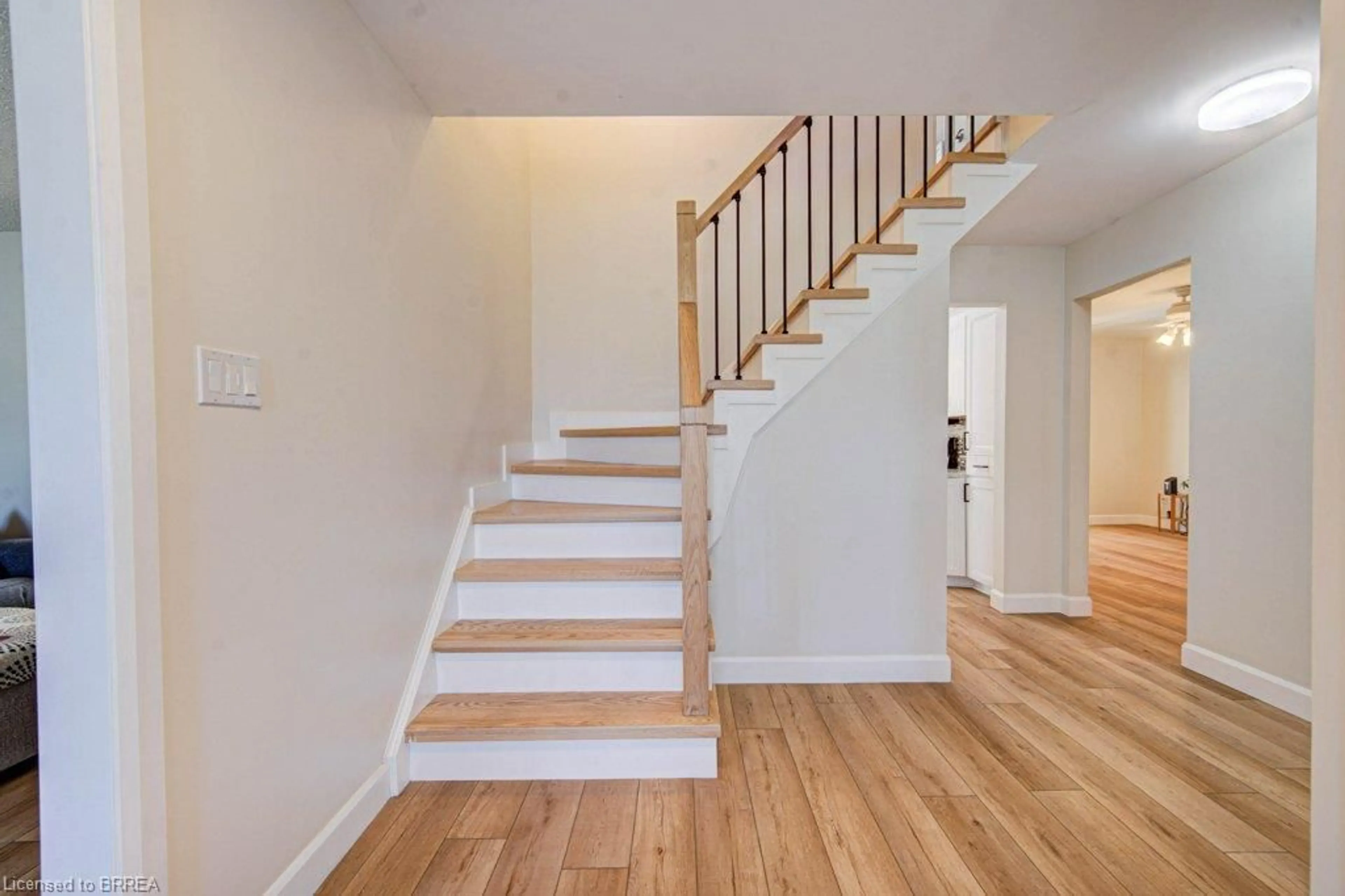 Stairs for 4 Jasmine Dr, Paris Ontario N3L 3P7