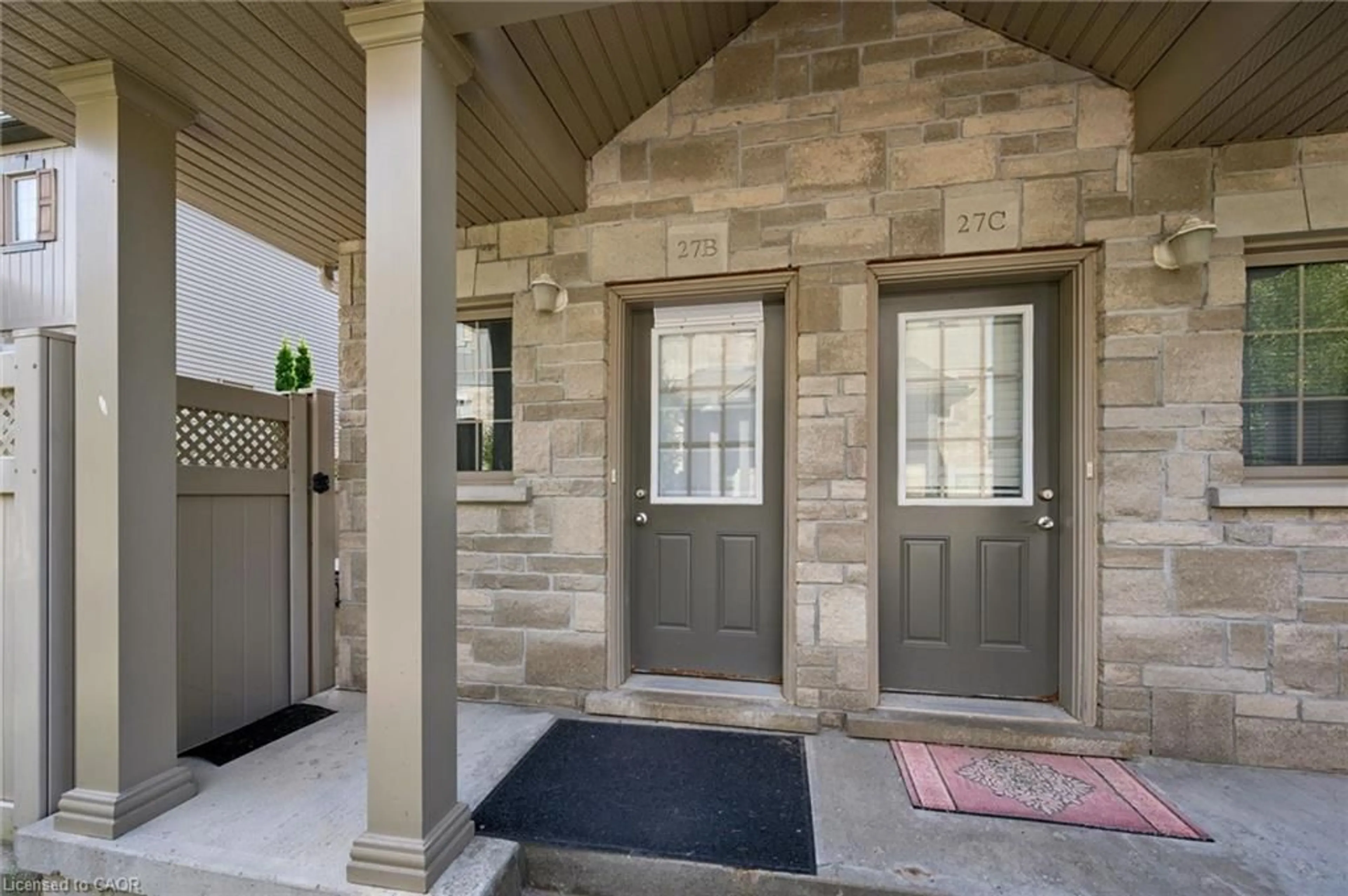 Indoor entryway for 931 Glasgow St #27B, Kitchener Ontario N2N 0B6