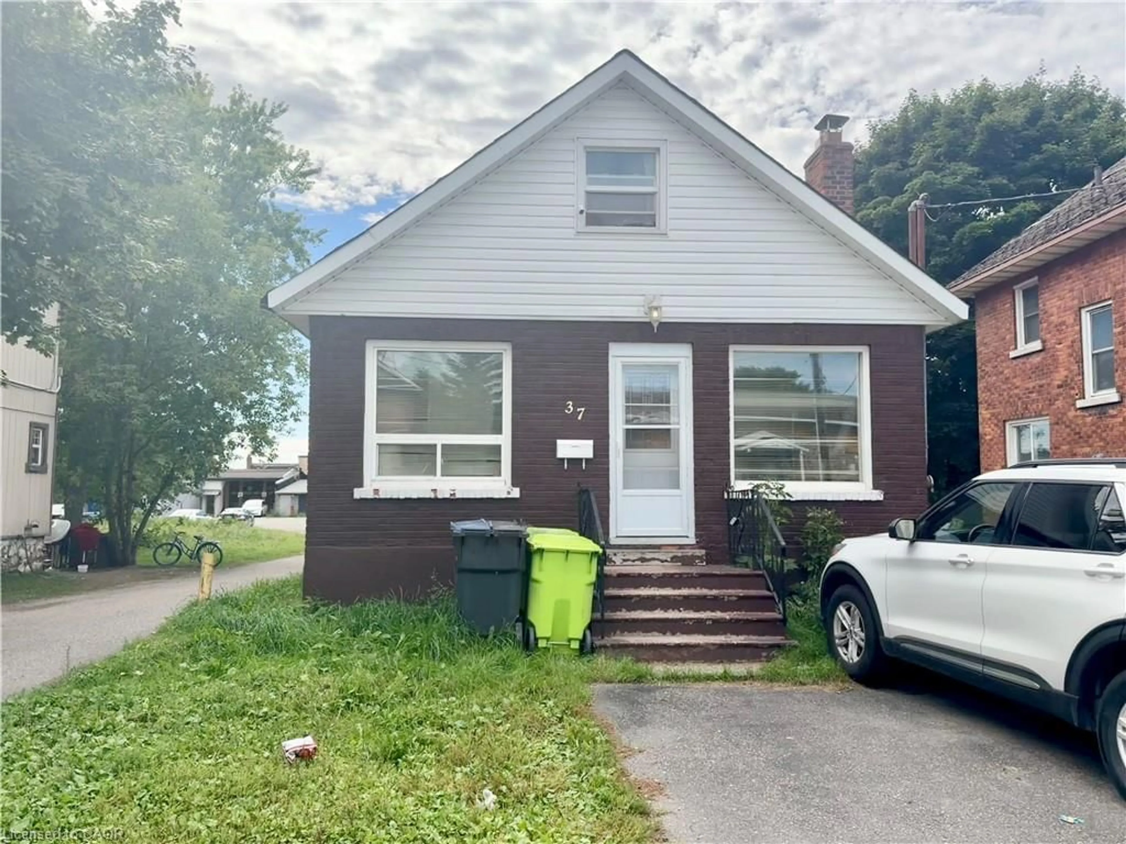 Unknown for 37 Albert St, Sault Ste. Marie Ontario P6A 2H7