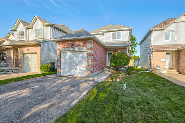 47 Hilltop Dr, Ayr 2