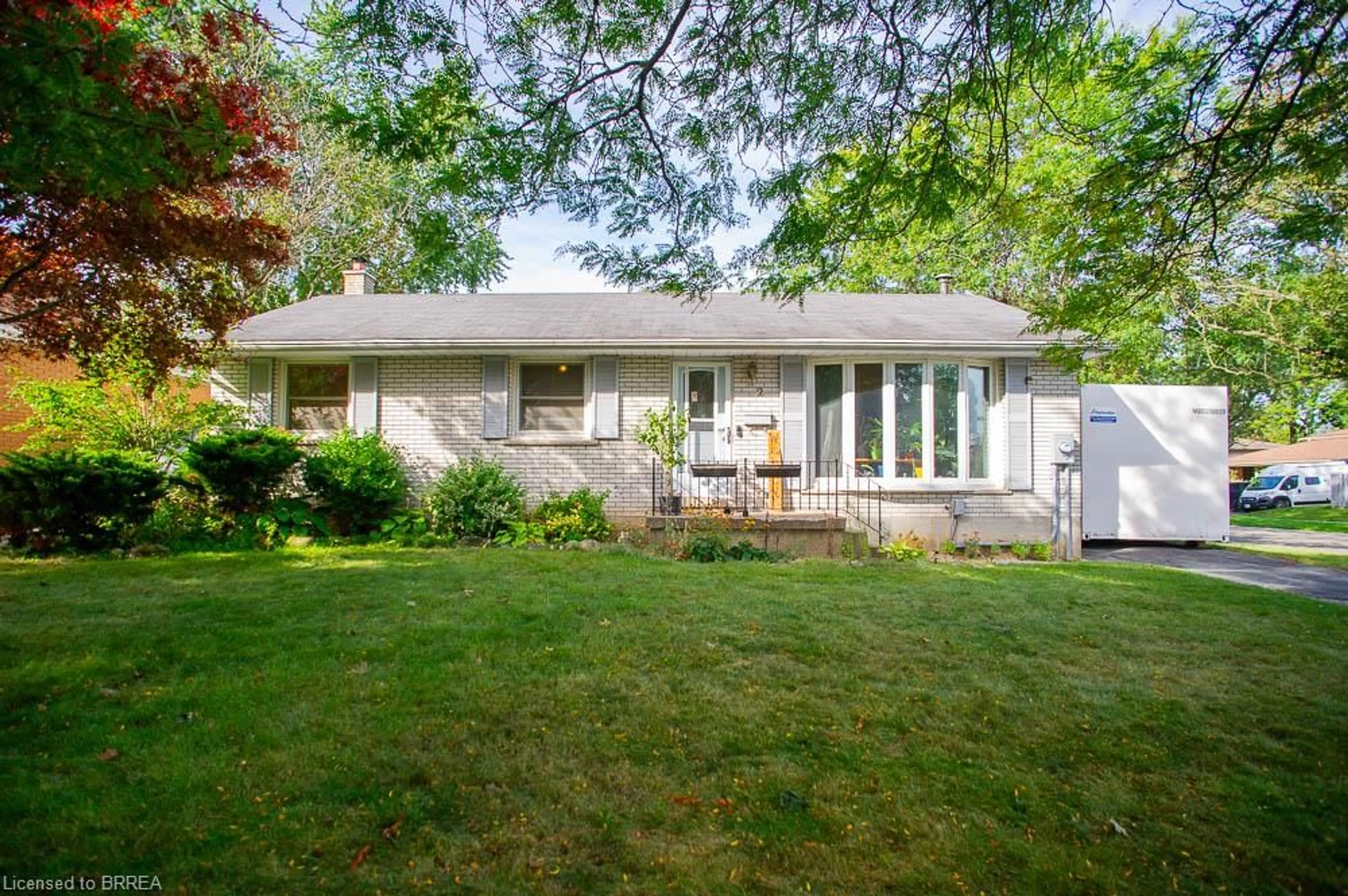 Home with vinyl exterior material, street for 2 Morning Dew Dr, Brantford Ontario N3R 3P2
