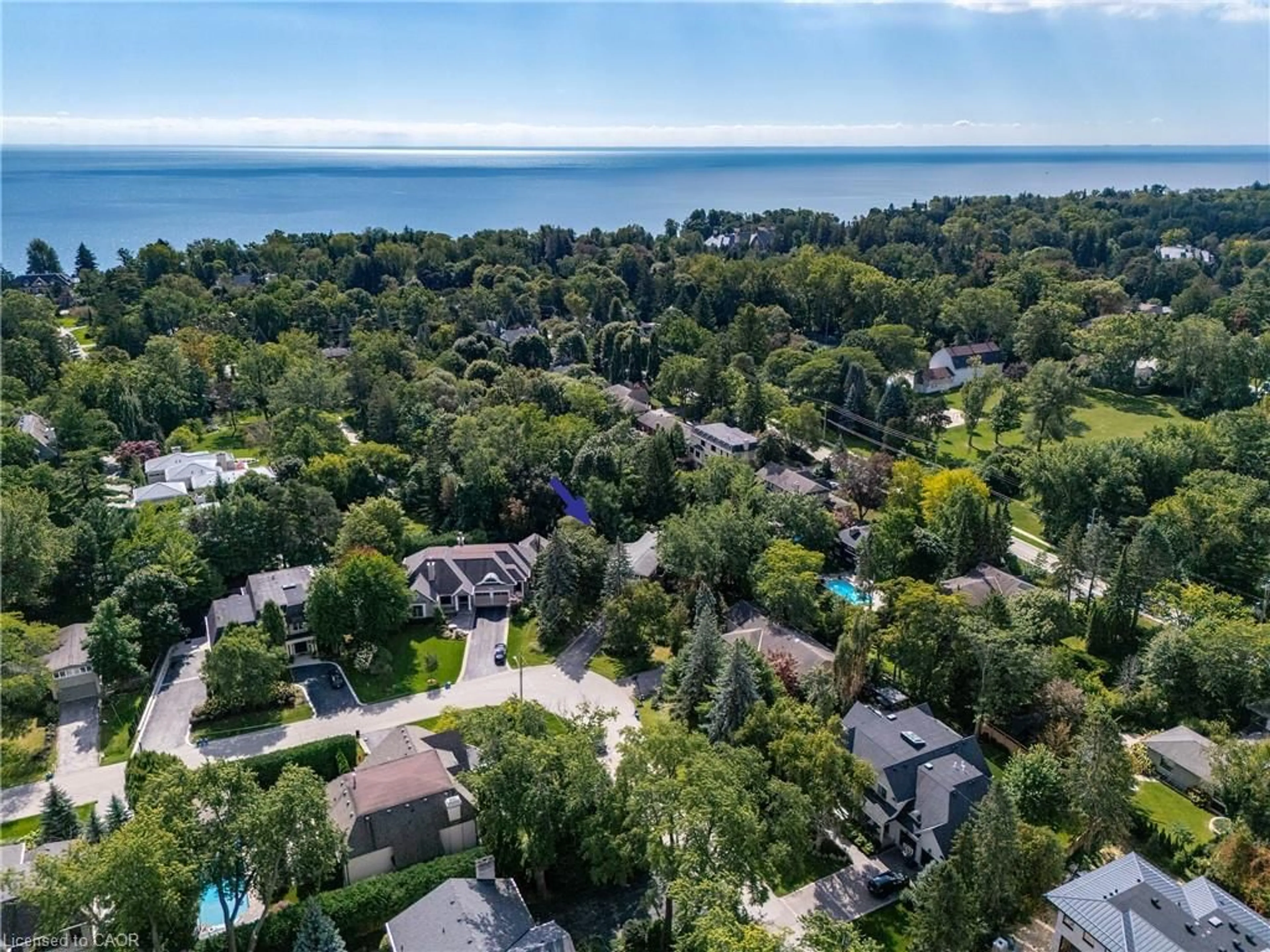 A pic from outside/outdoor area/front of a property/back of a property/a pic from drone, water/lake/river/ocean view for 1242 Donlea Cres, Oakville Ontario L6J 1V7