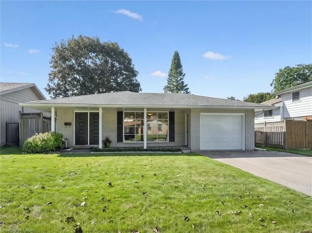 35 Crosby Dr, Kitchener 3