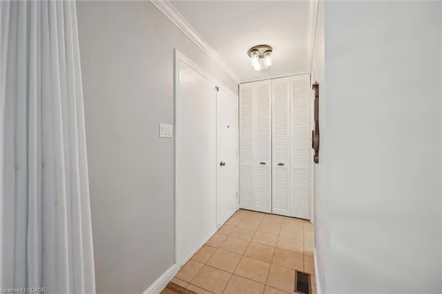 35 Crosby Dr, Kitchener 5