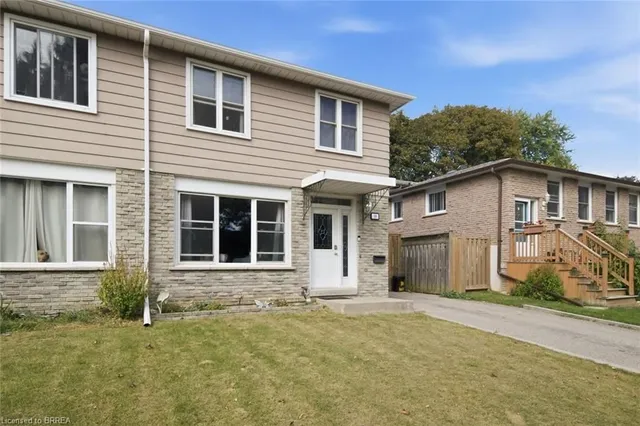 39 Magnolia Dr, Paris 3