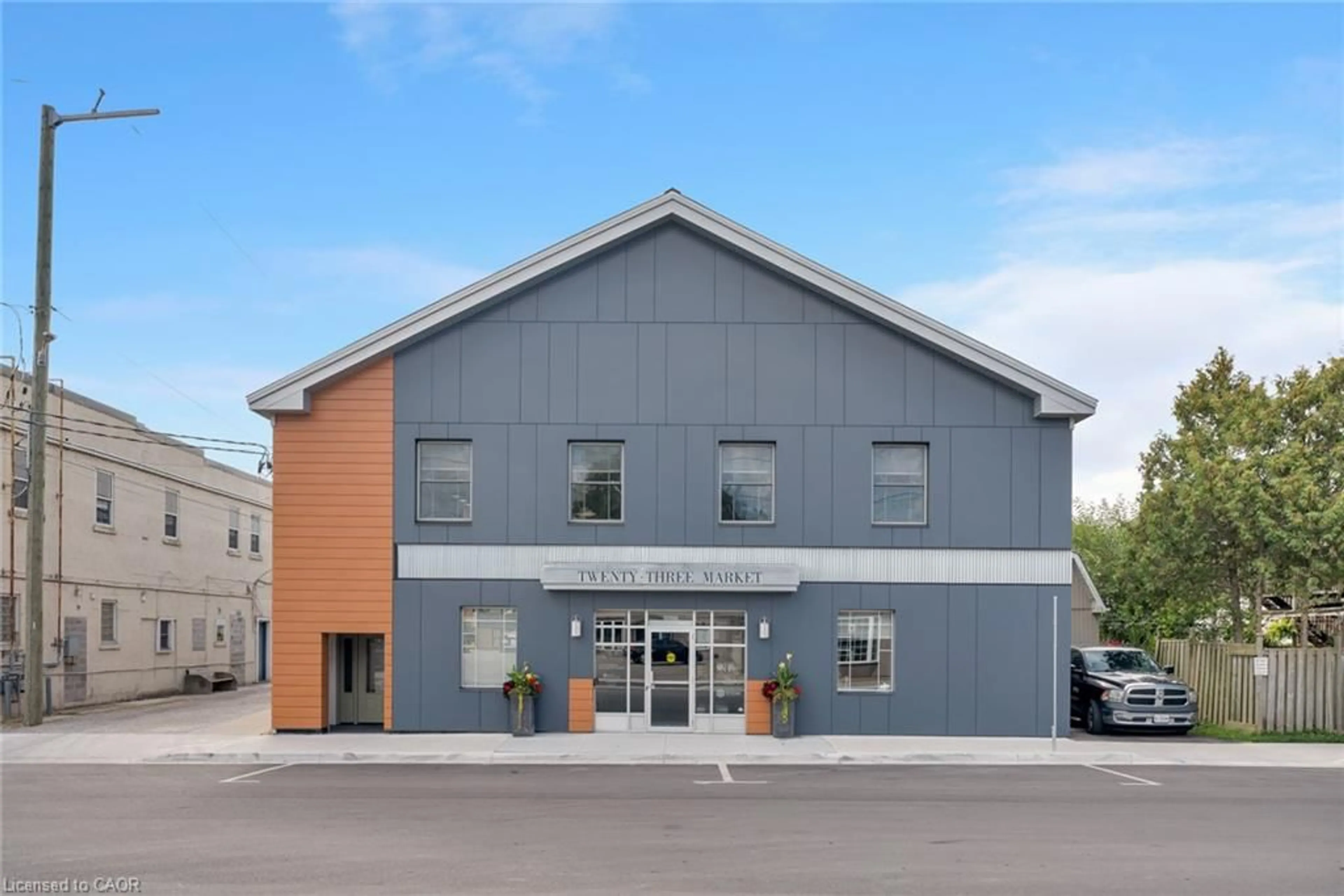 Unknown for 23 Market St, Port Dover Ontario N0A 1N0