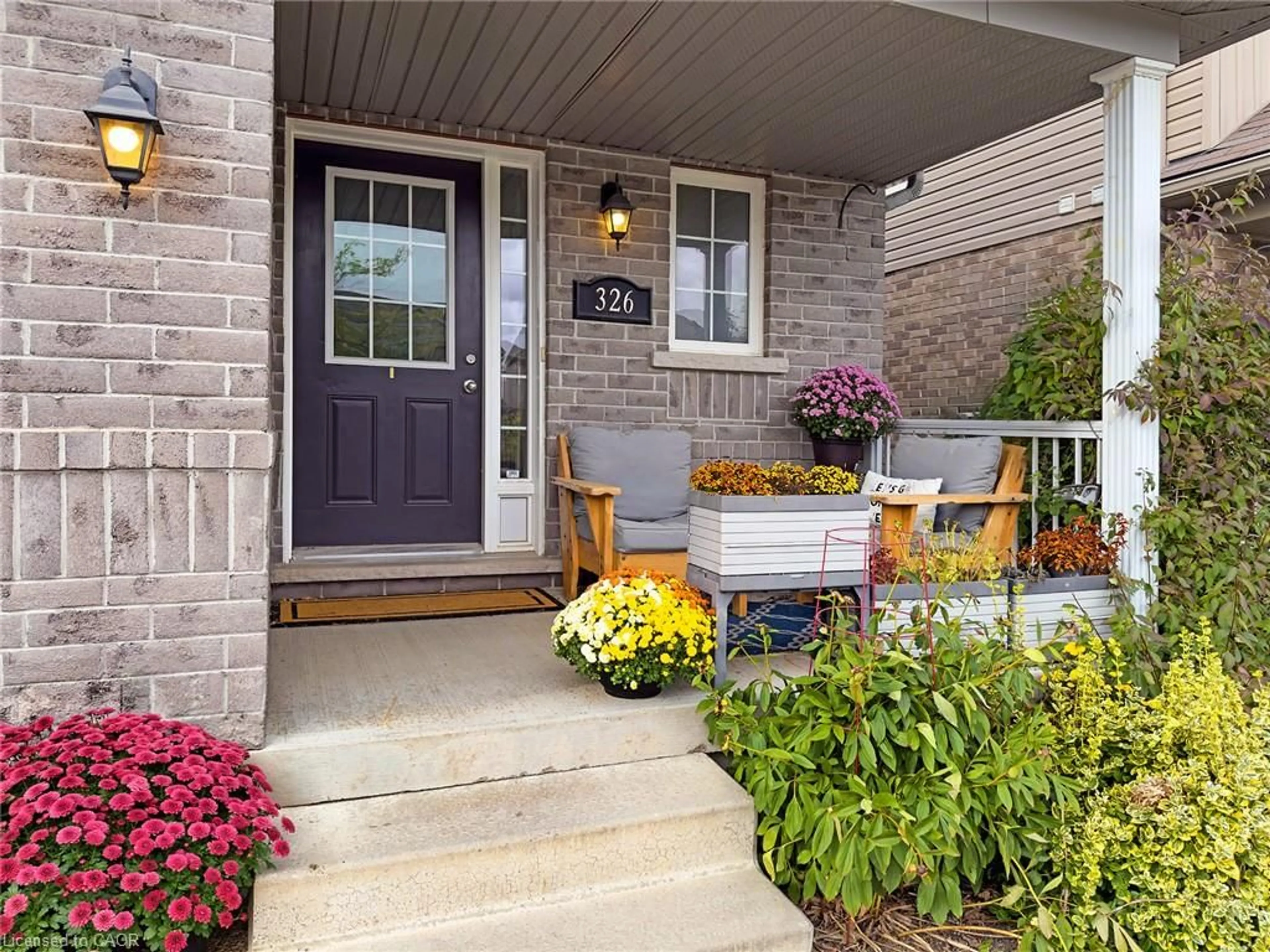 Indoor entryway for 326 Vincent Dr, Ayr Ontario N0B 1E0