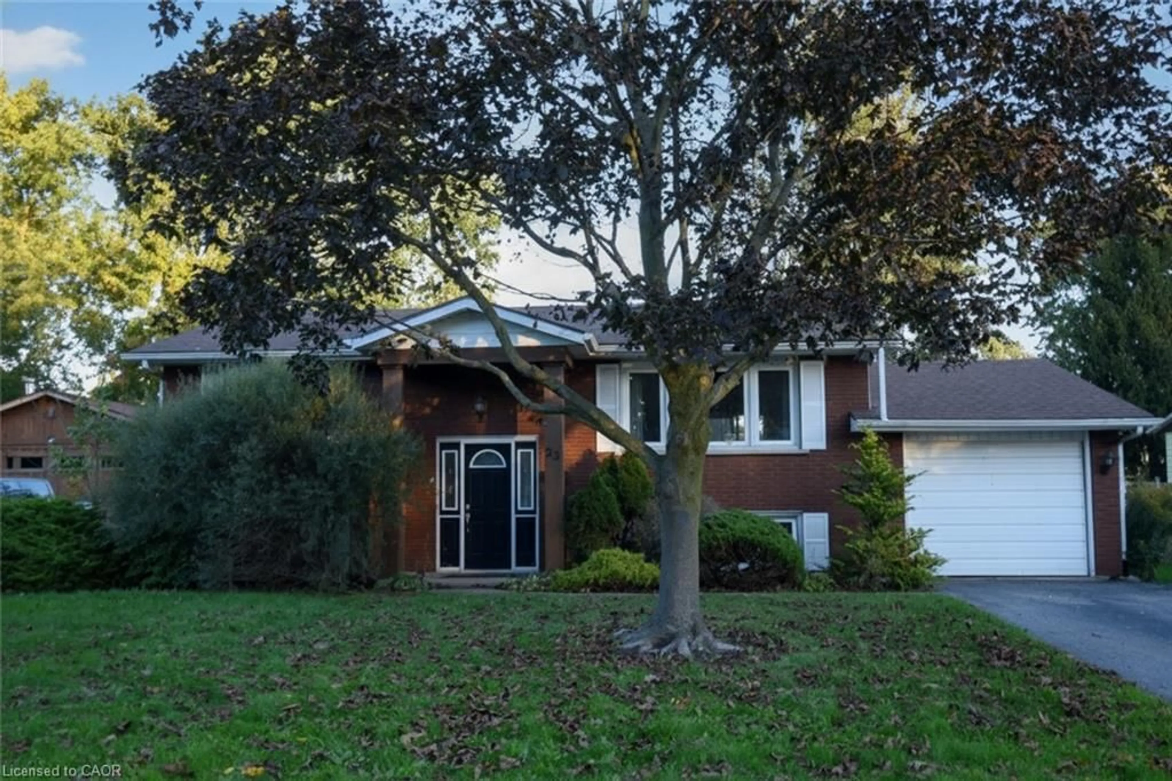 Home with brick exterior material, street for 23 Brelus Dr, Dunnville Ontario N1A 2S1