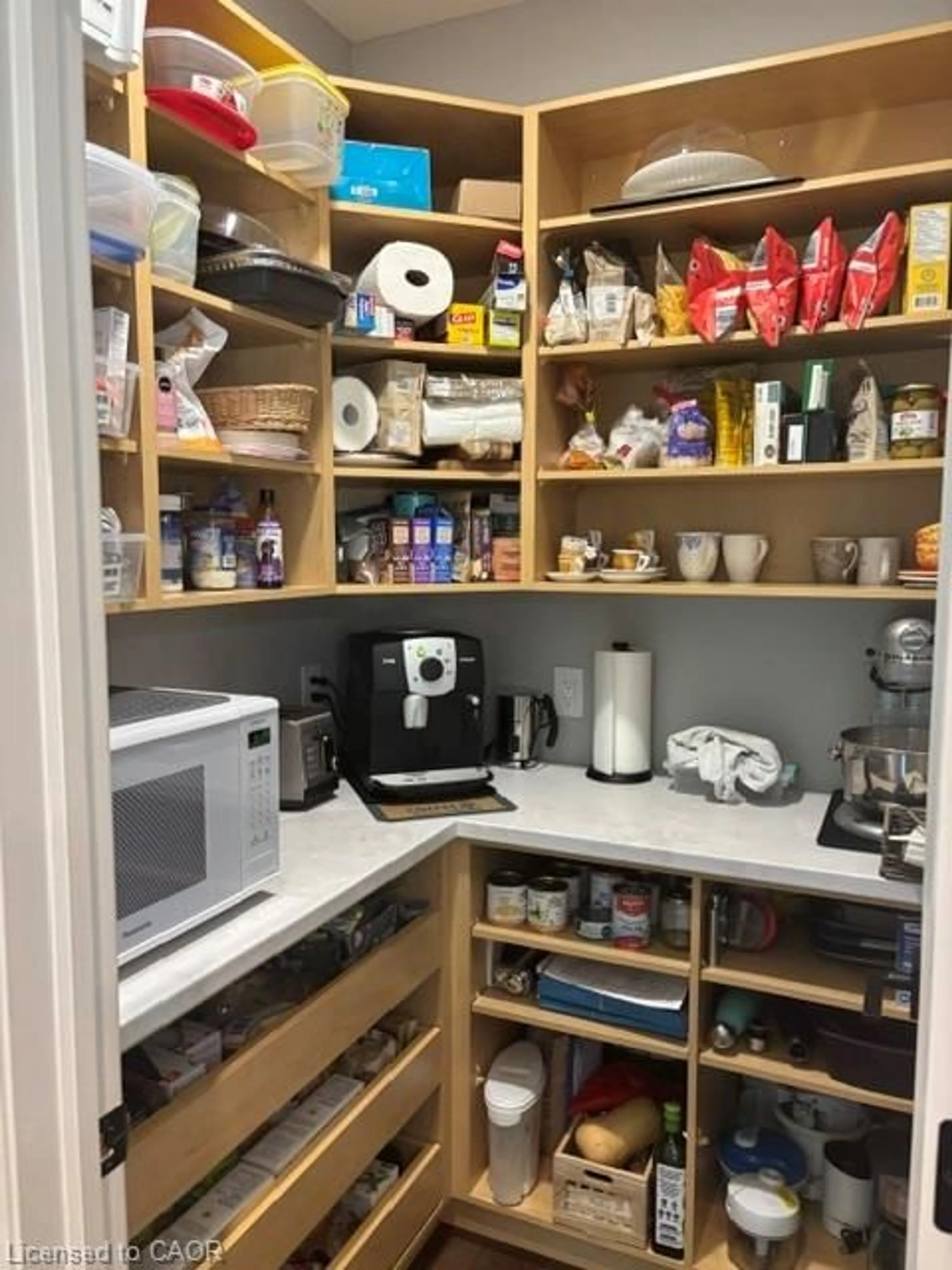 Standard kitchen, unknown for 42 Judd Dr, Simcoe Ontario N3Y 0G7