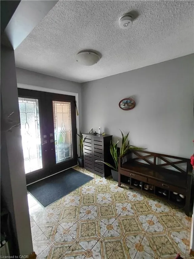 244 Guildwood Dr, Hamilton 3