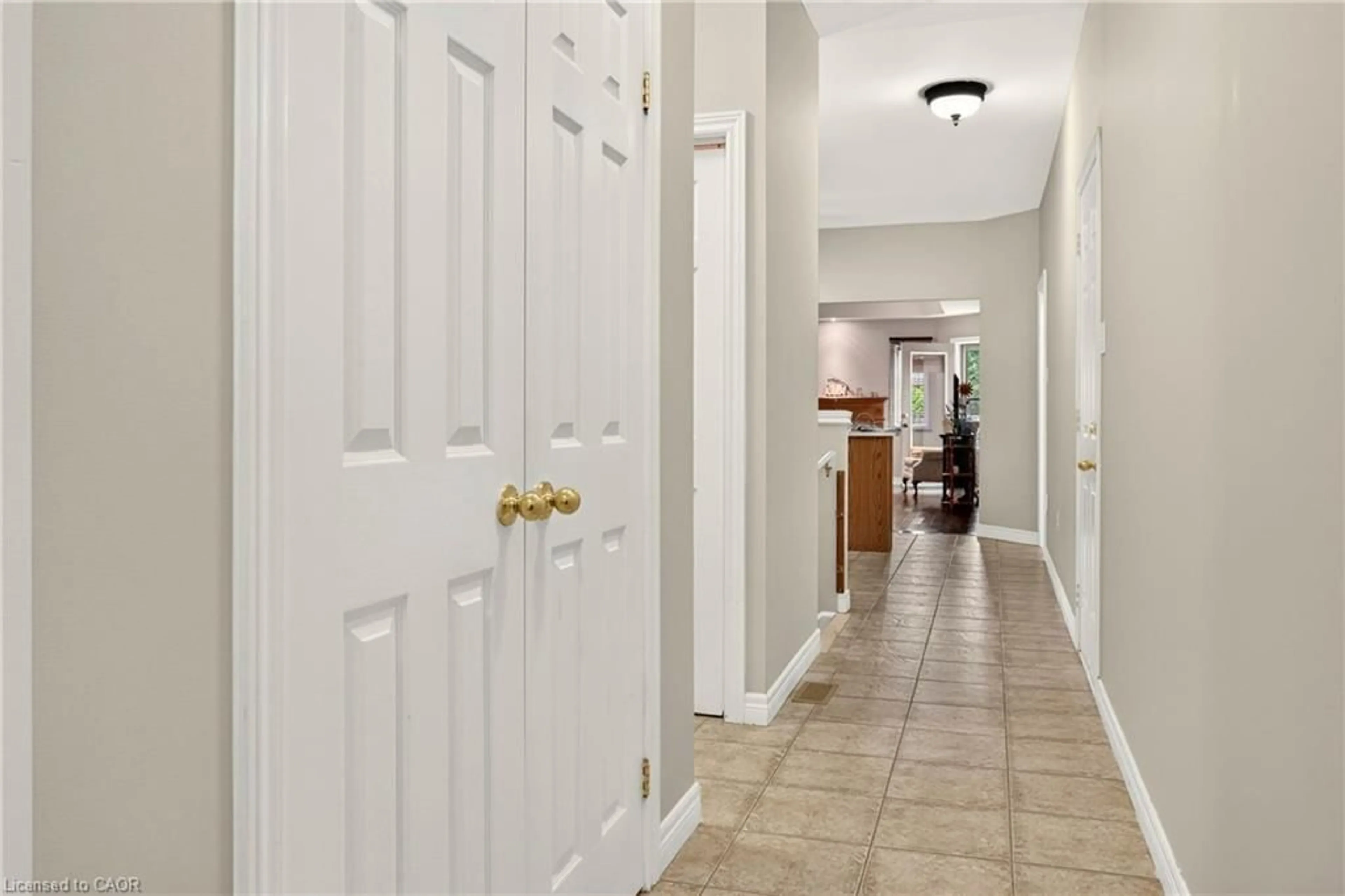 Indoor entryway for 130 Southbrook Dr #15, Binbrook Ontario L0R 1C0