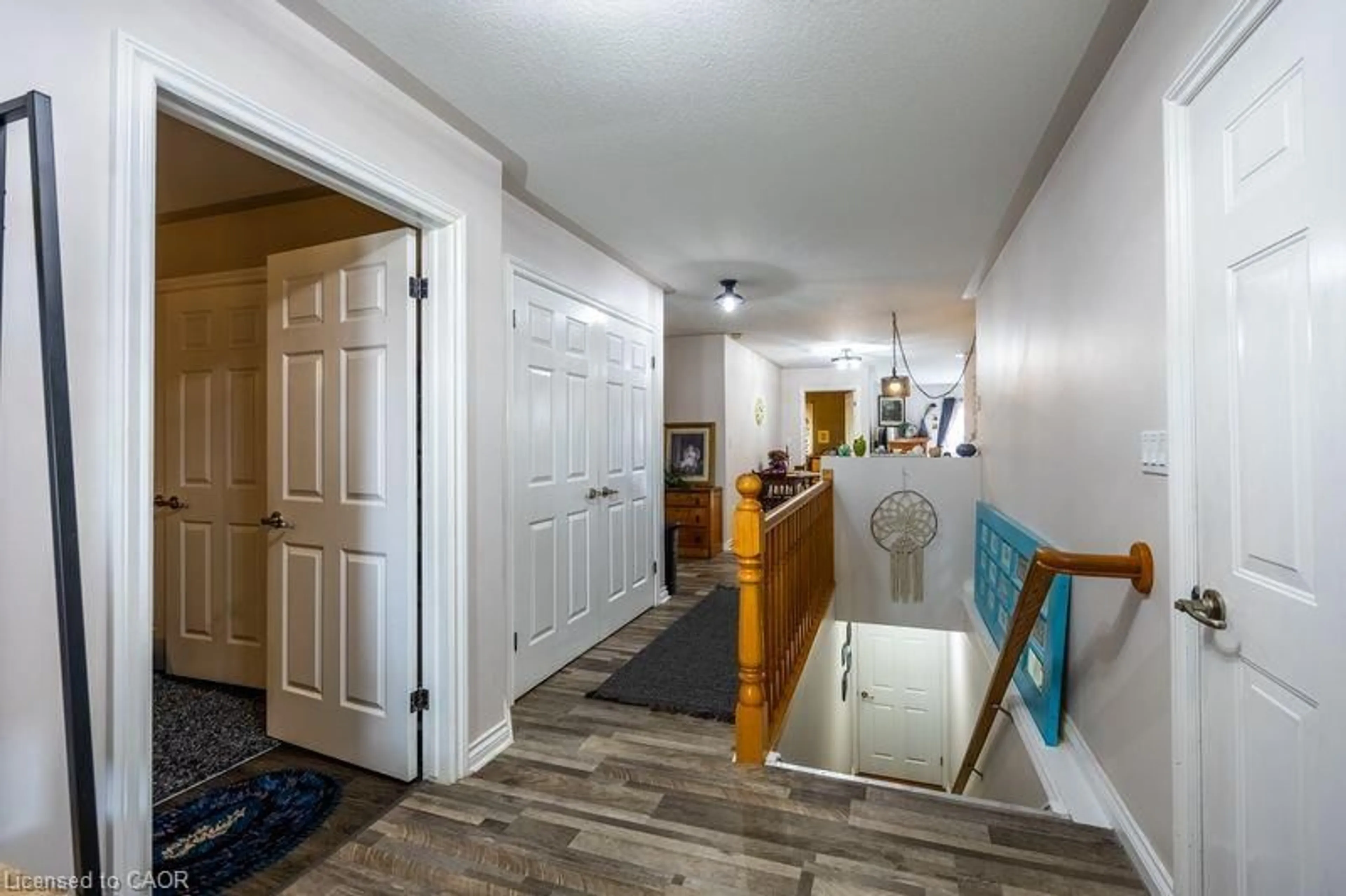 Indoor entryway for 123 Mill St, Delhi Ontario N4B 2N6