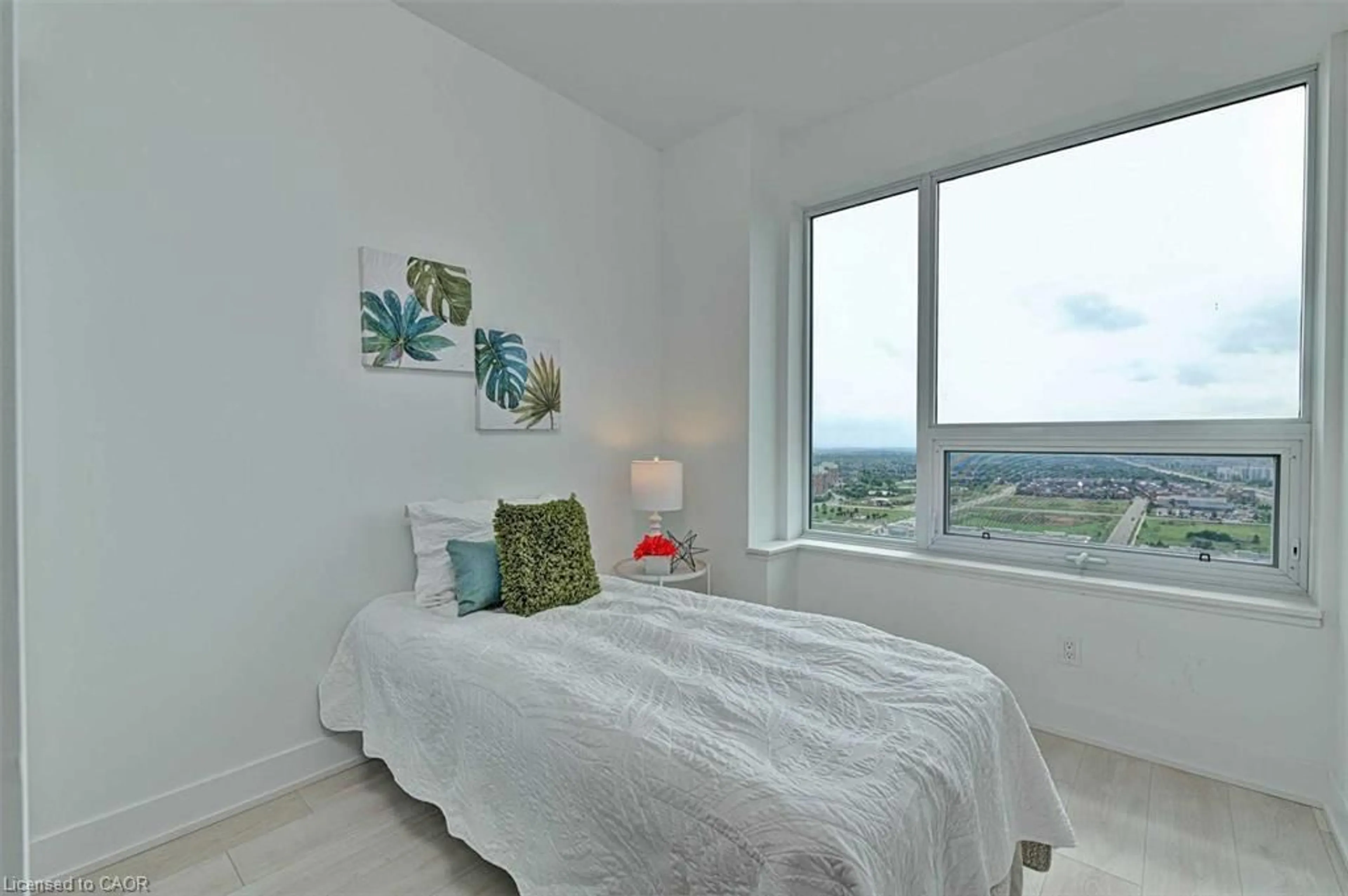 Bedroom with bed, unknown for 297 Oak Walk Dr #2204, Oakville Ontario L6H 3R6