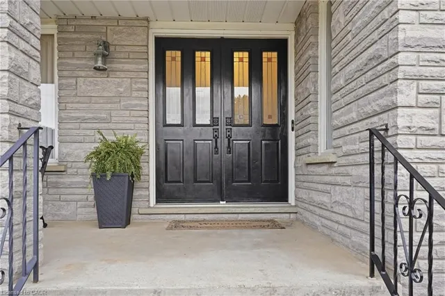 76 Madeira Cres, Cambridge 3
