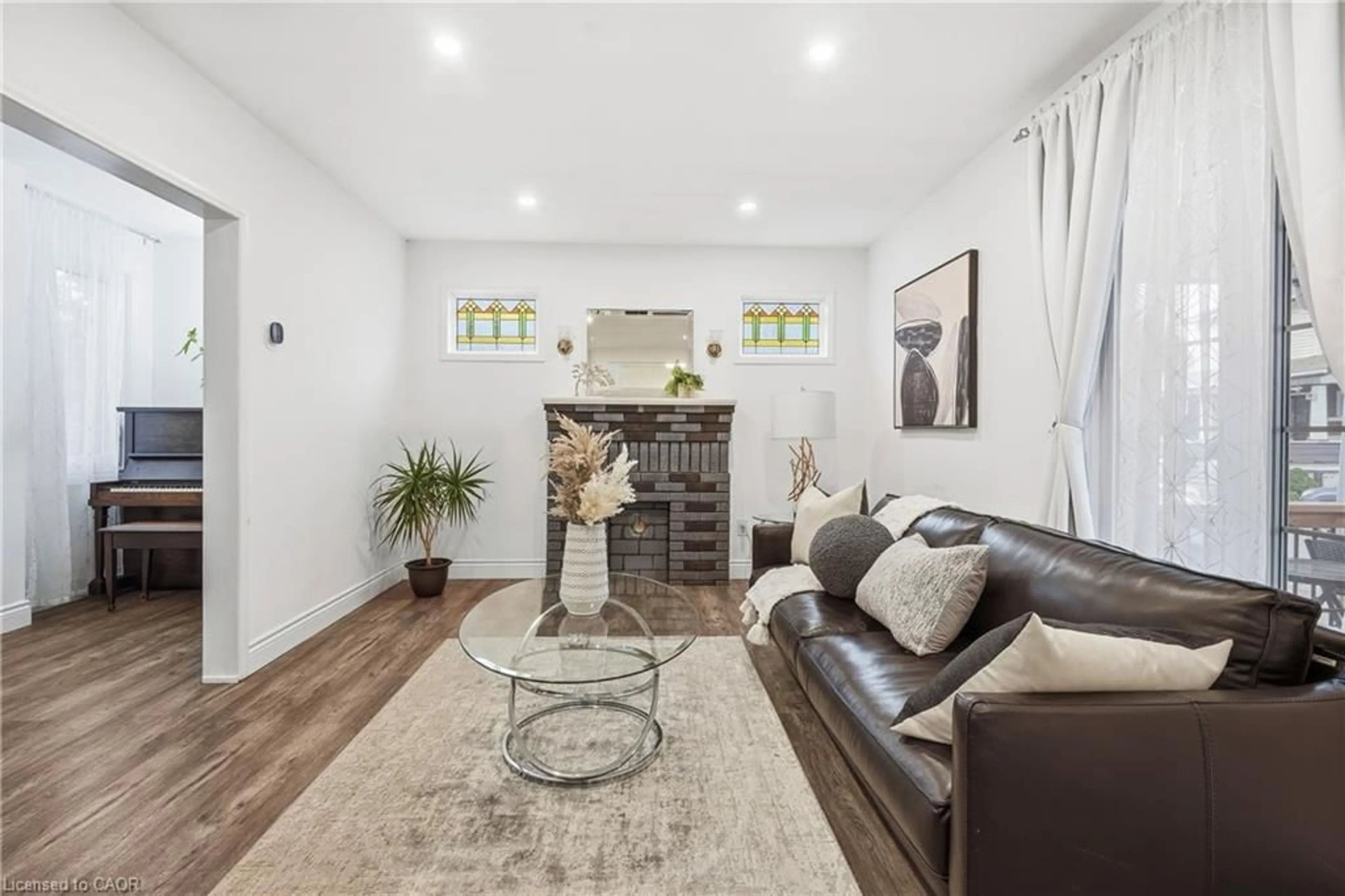 Living room with furniture, unknown for 5098 St Lawrence Ave, Niagara Falls Ontario L2E 3Y8