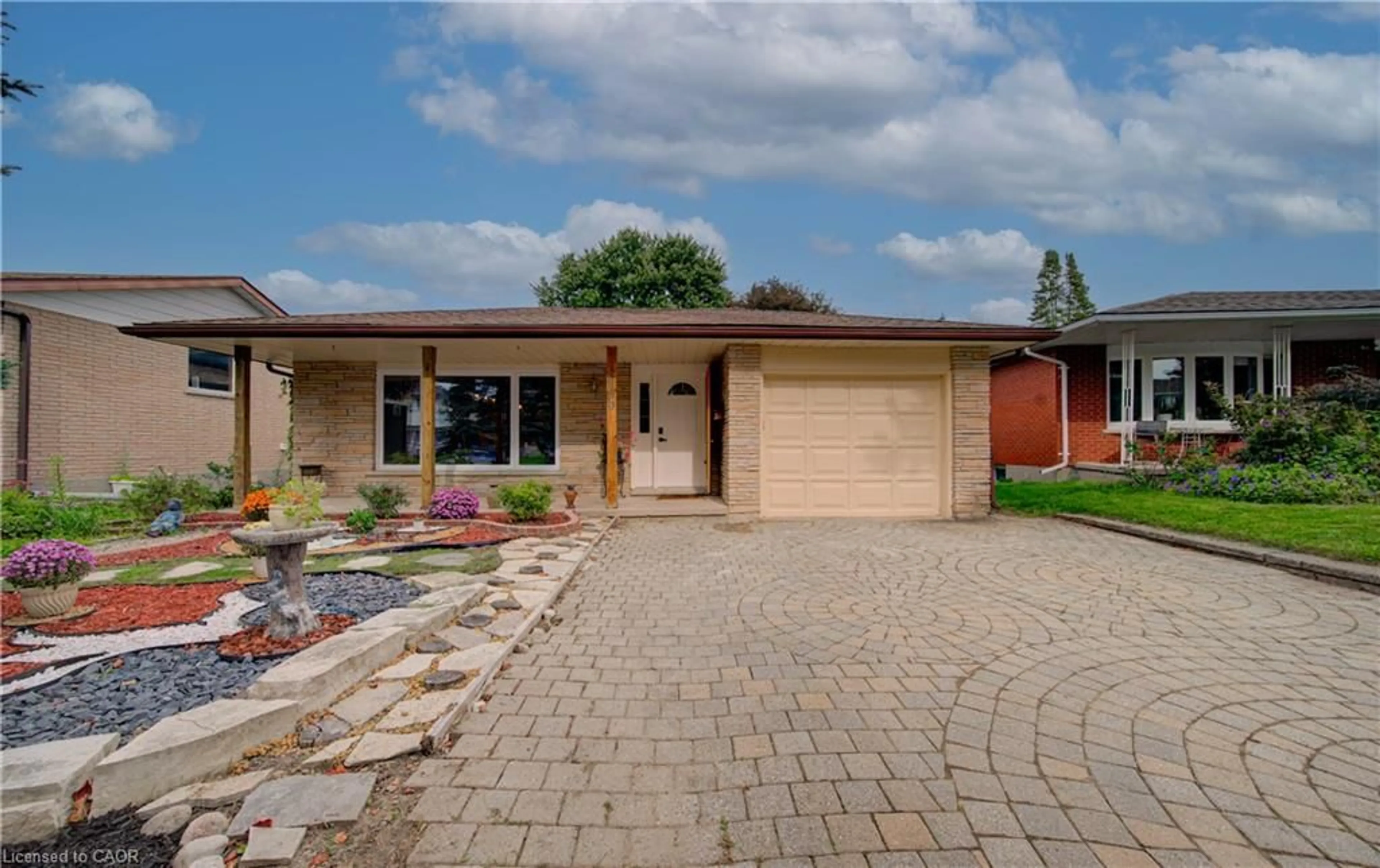 Home with brick exterior material, street for 650 Pineridge Rd, Waterloo Ontario N2L 5J9