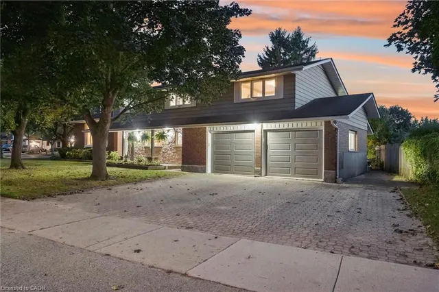 19 Christine Cres, Kitchener 5