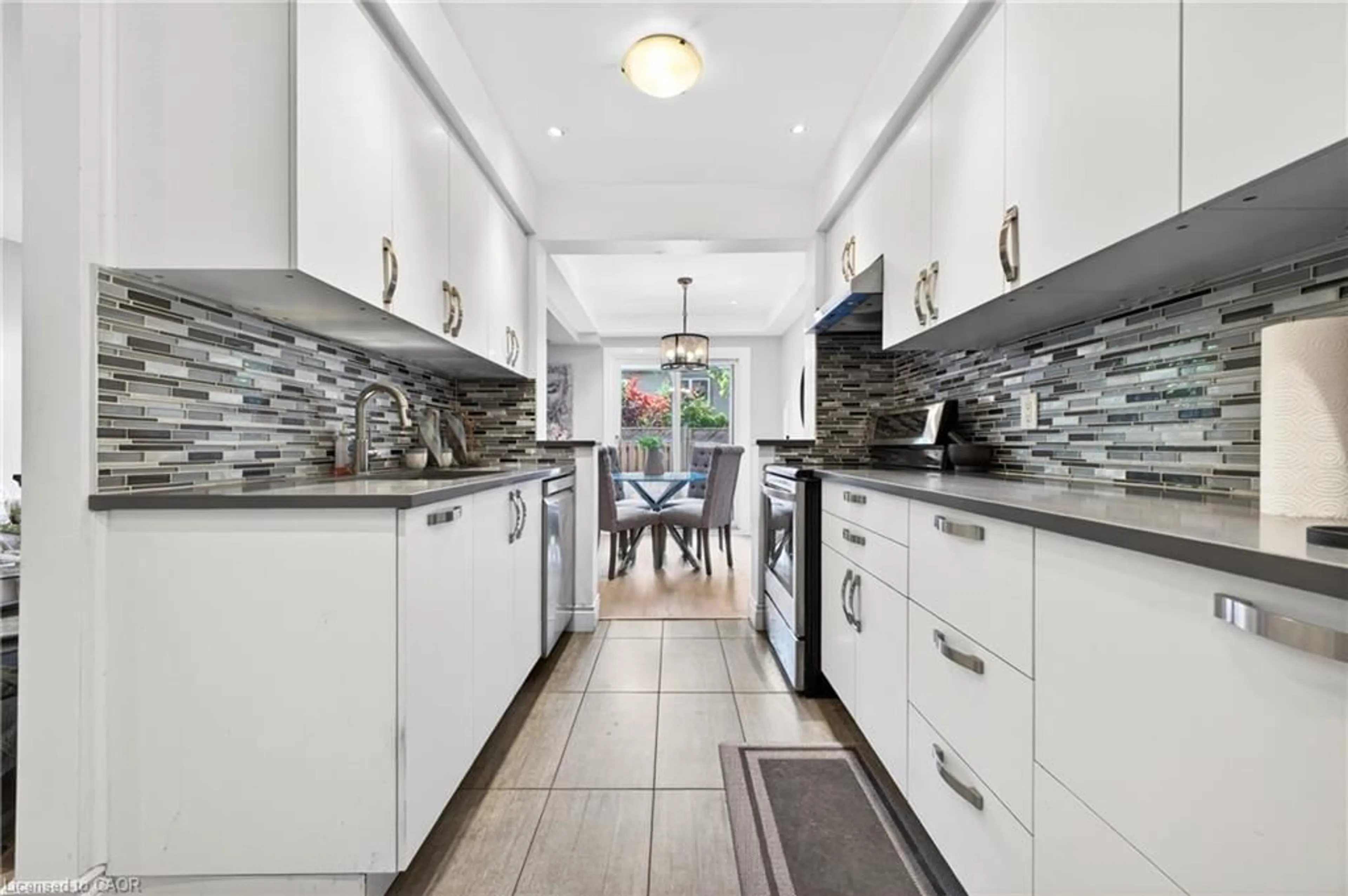 Contemporary kitchen, ceramic/tile floor for 3008 Palmer Dr #8, Burlington Ontario L7M 1L2
