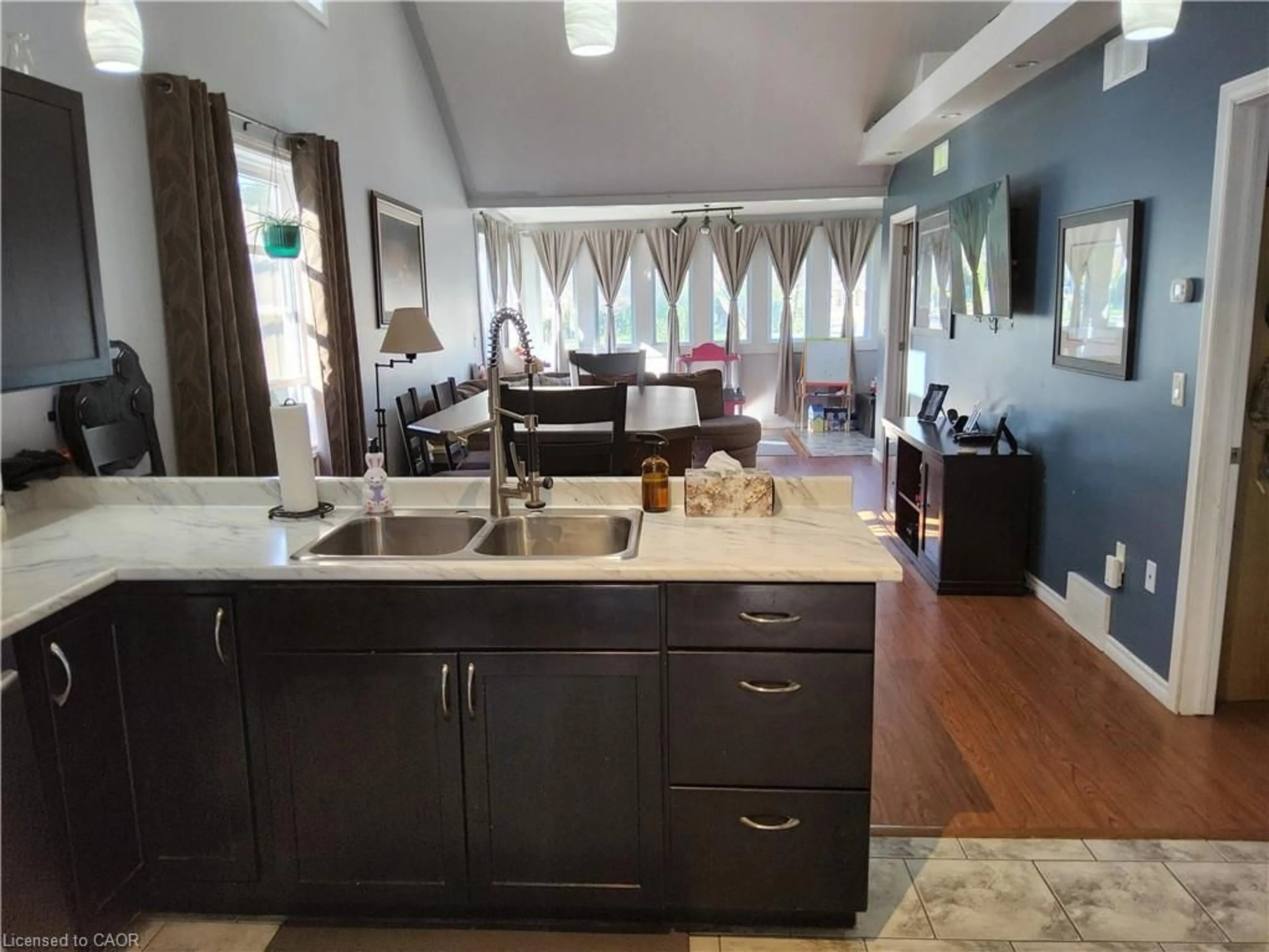 Open concept kitchen, unknown for 196 North Main St, Simcoe Ontario N3Y 2M3
