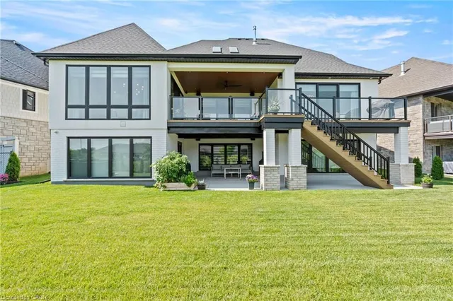 55 Swan Ave, Fonthill 4