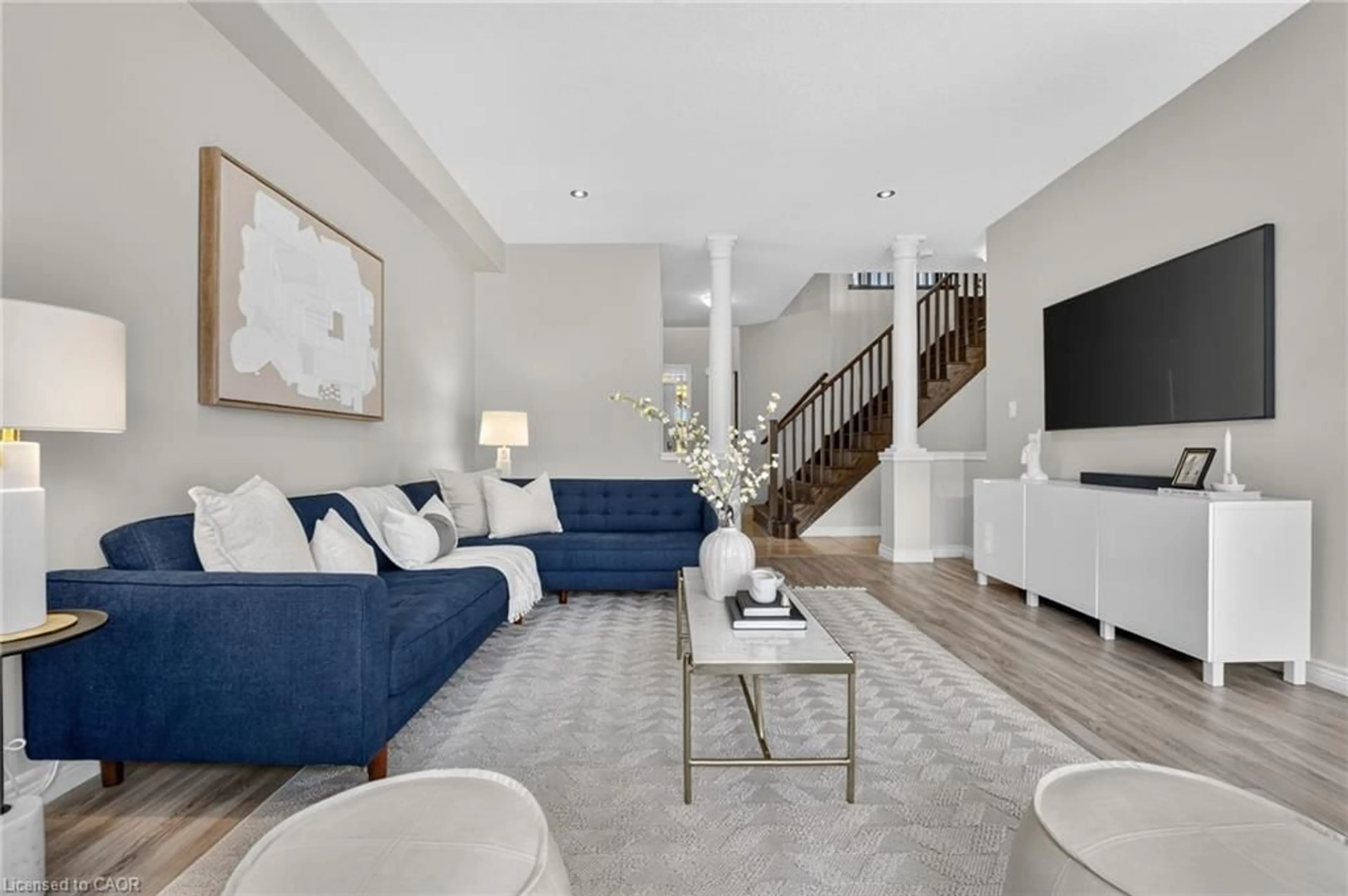 Living room with furniture, unknown for 4890 Allan Crt, Beamsville Ontario L3J 1M3