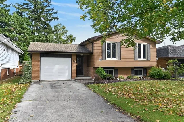 15 Miller Cres, Simcoe 2