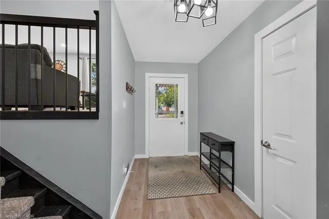 15 Miller Cres, Simcoe 5
