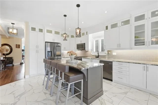 88 Eringate Crt, Stoney Creek 5