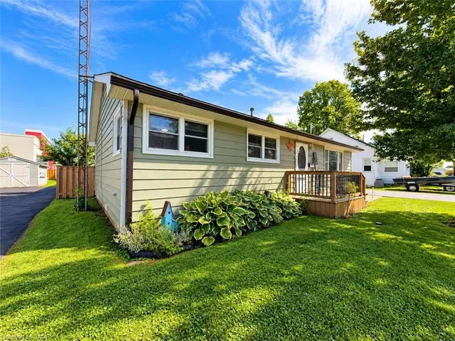 323 Brace St, Dunnville 3