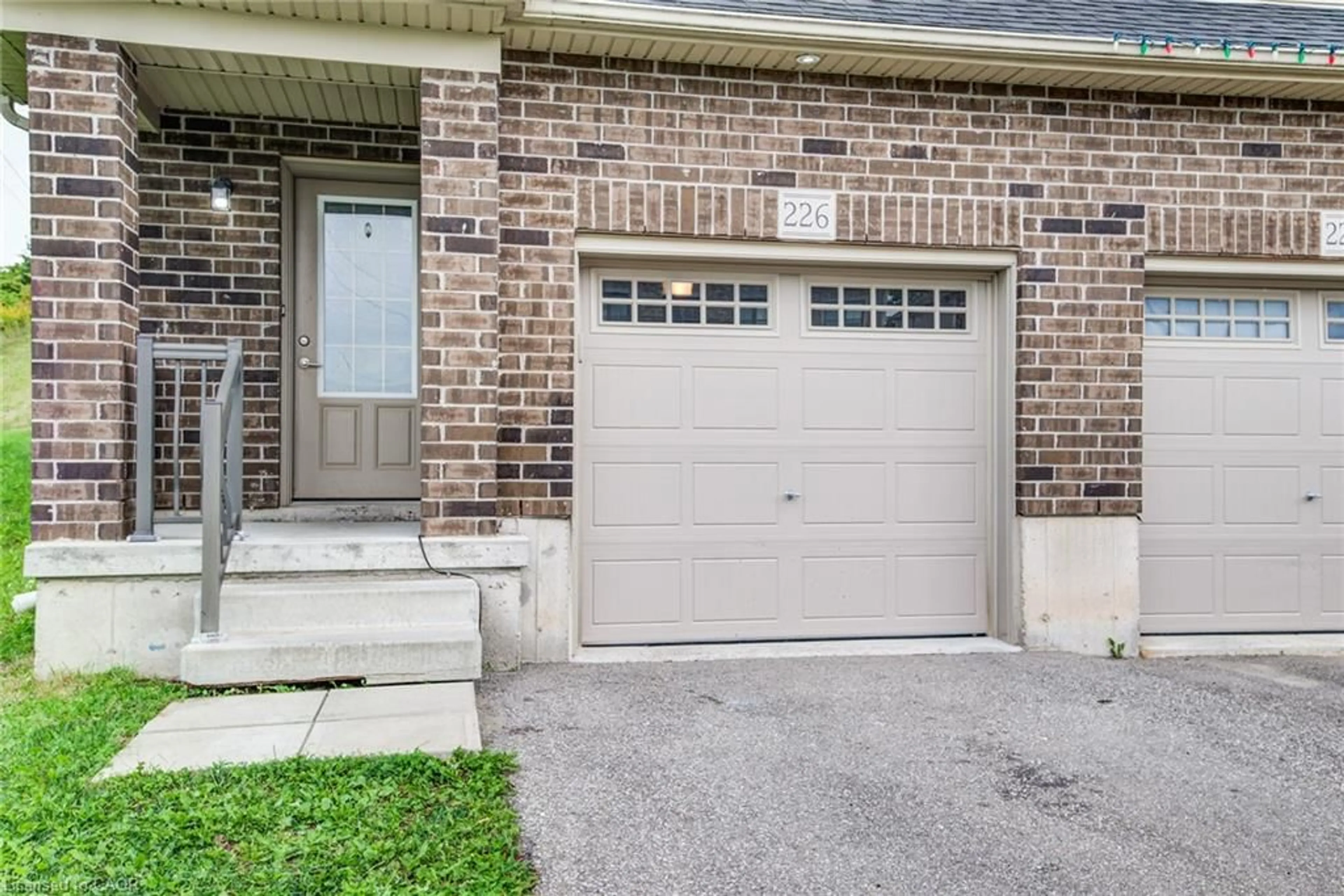 Unknown for 226 Maitland St, Kitchener Ontario N2R 1Z1