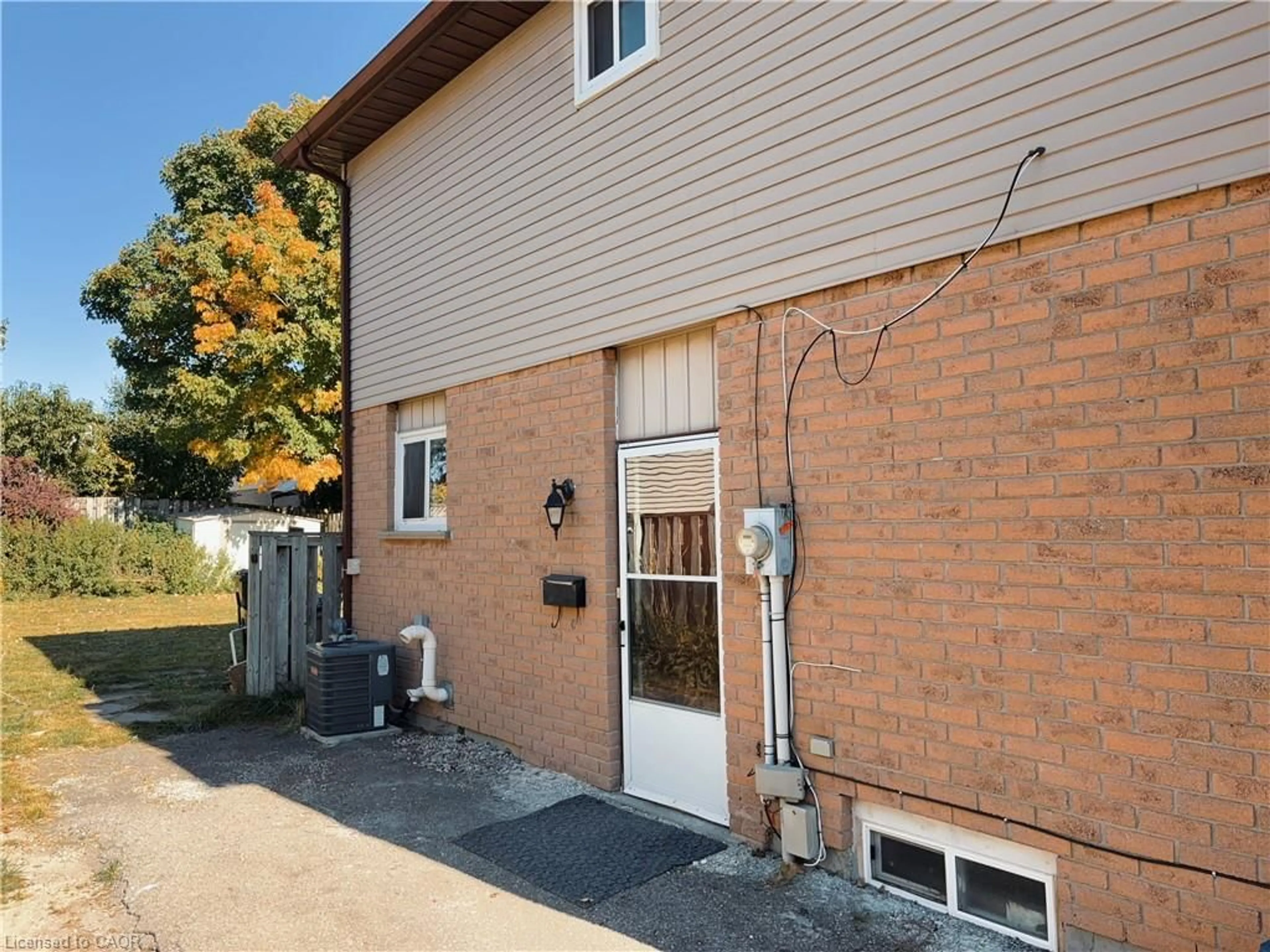Unknown for 112 Northlake Dr #A, Waterloo Ontario N2V 1H6