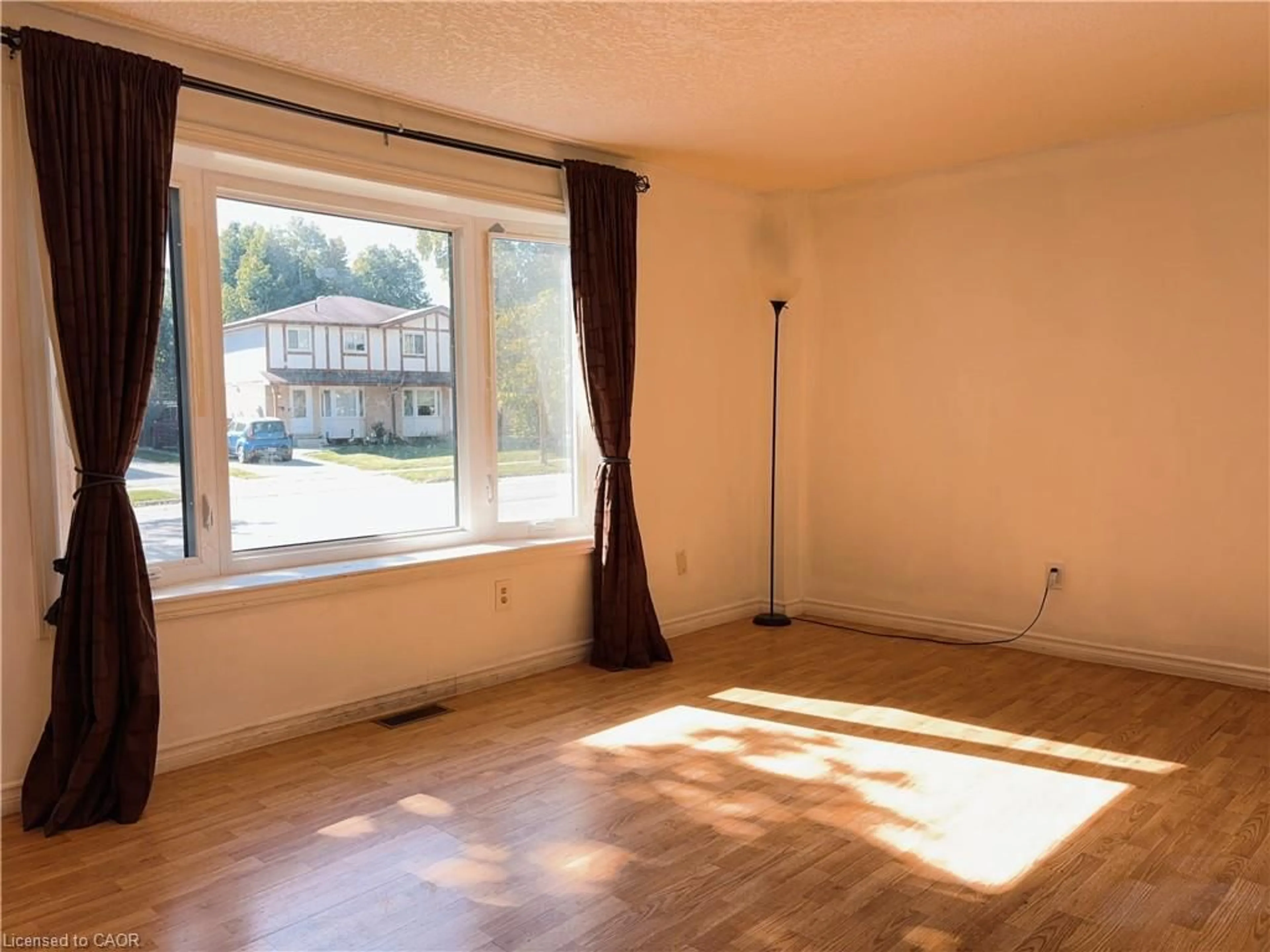 A pic of a room for 112 Northlake Dr #A, Waterloo Ontario N2V 1H6