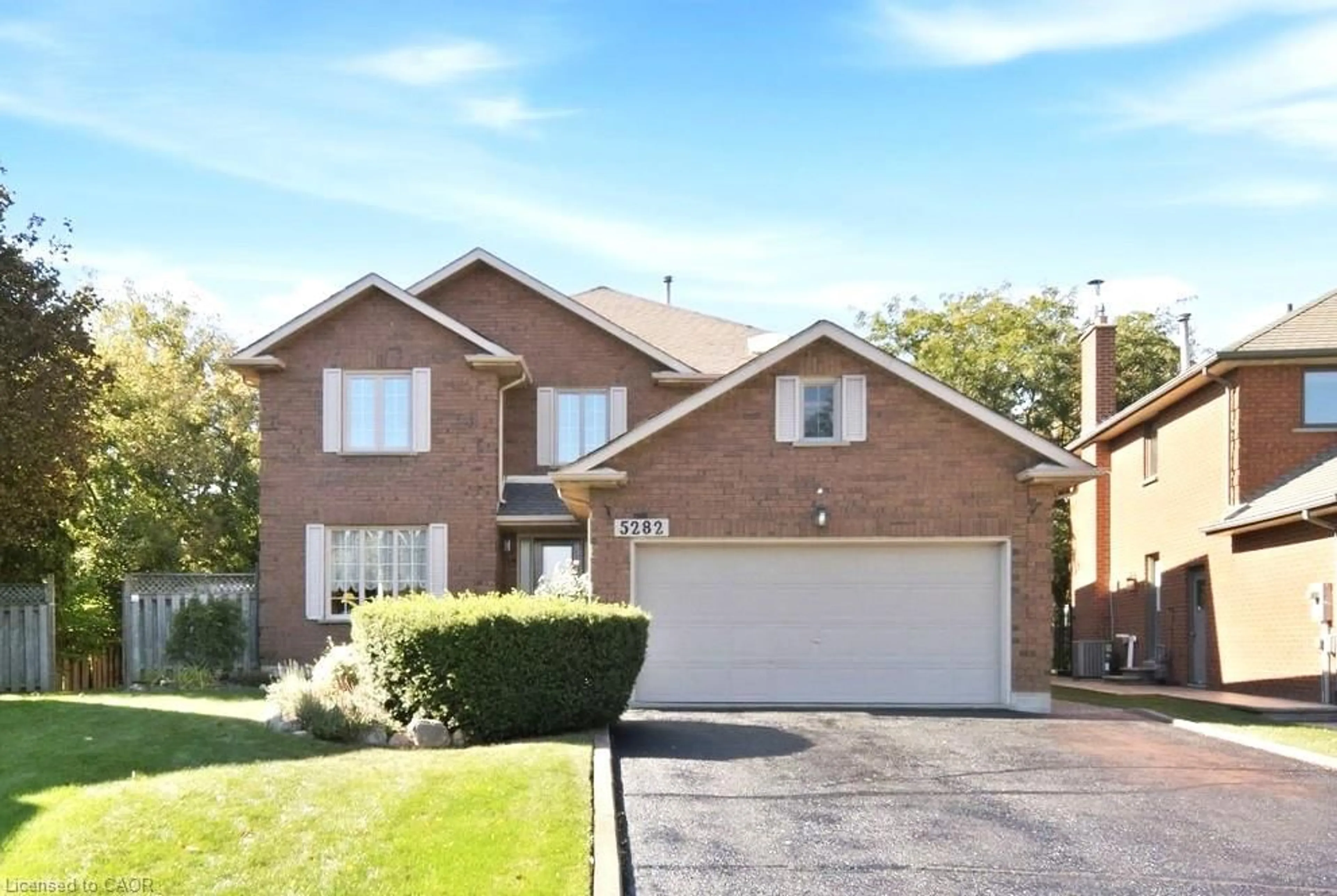 Home with brick exterior material, street for 5282 Giacco Crt, Mississauga Ontario L5M 3T1