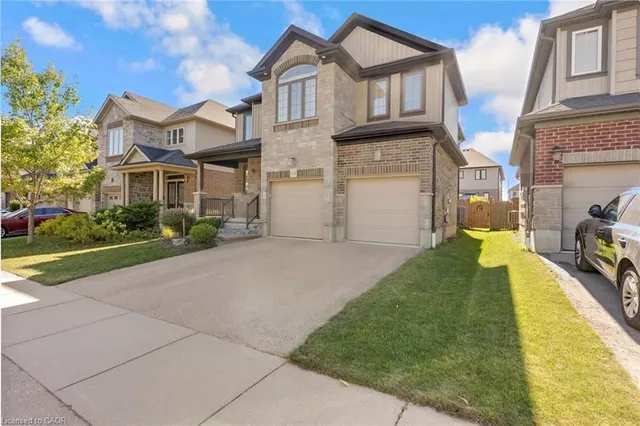 621 Sundew Dr, Waterloo 3