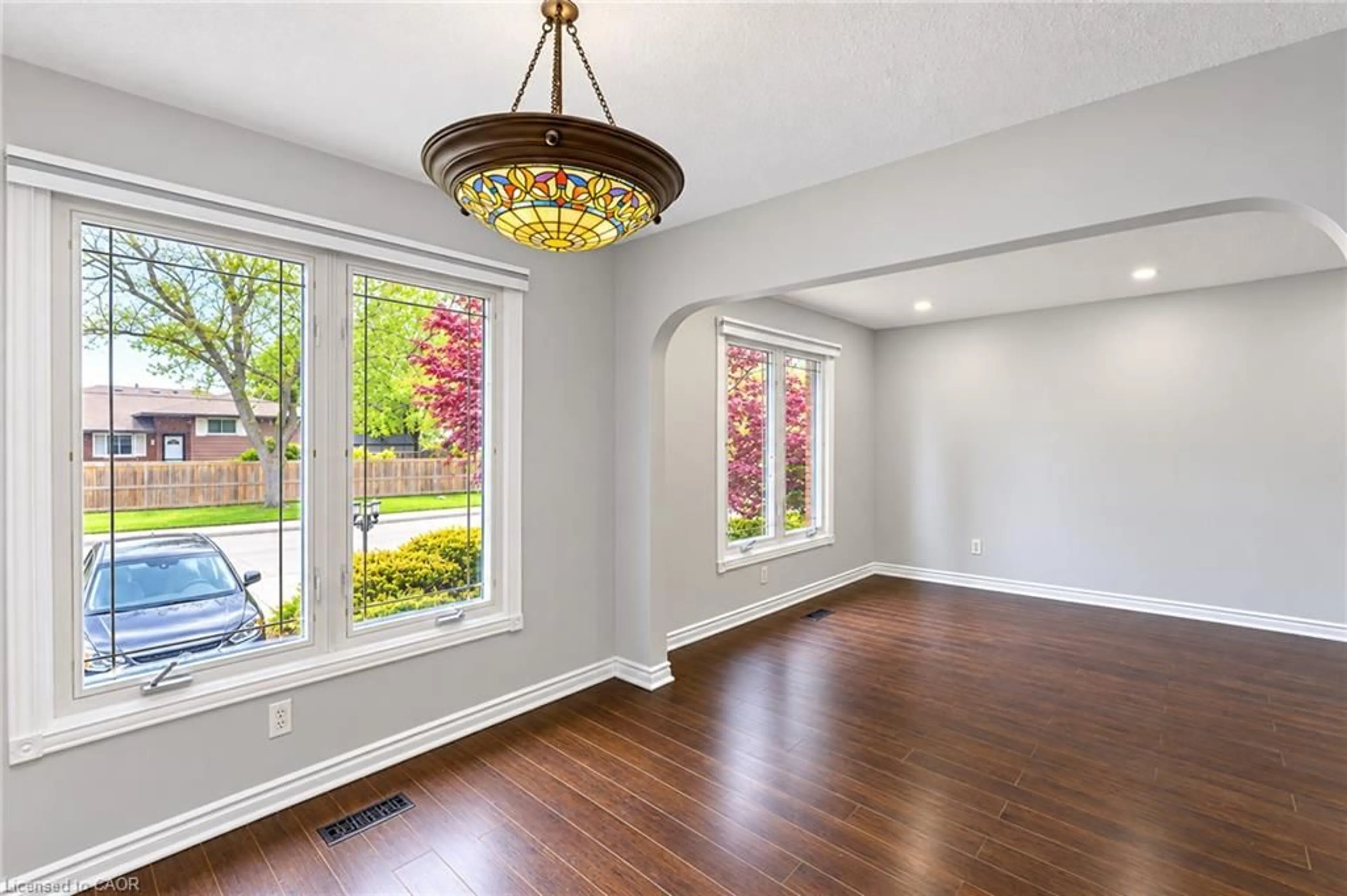 Unknown for 17 Taymall St, Hamilton Ontario L8W 1Z7