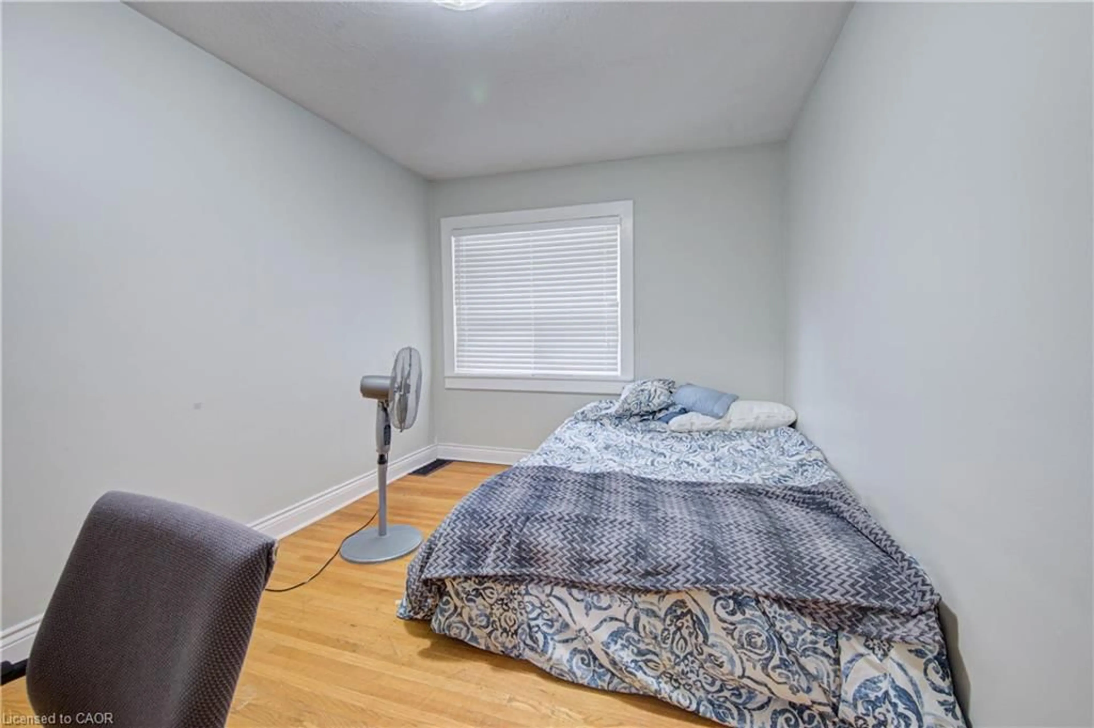 A pic of a room for 125 Haddon Ave, Hamilton Ontario L8S 1X7