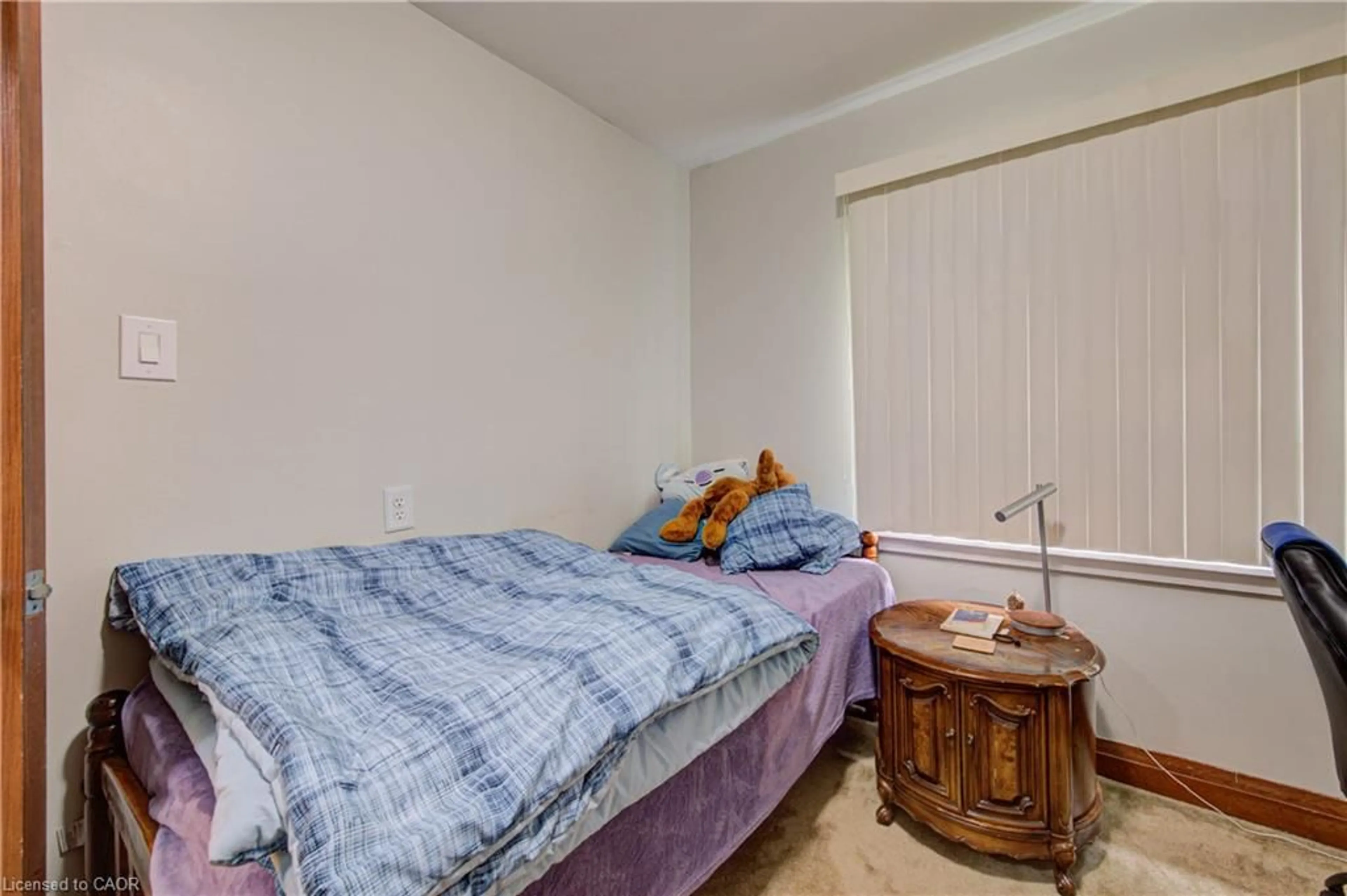 A pic of a room for 125 Haddon Ave, Hamilton Ontario L8S 1X7