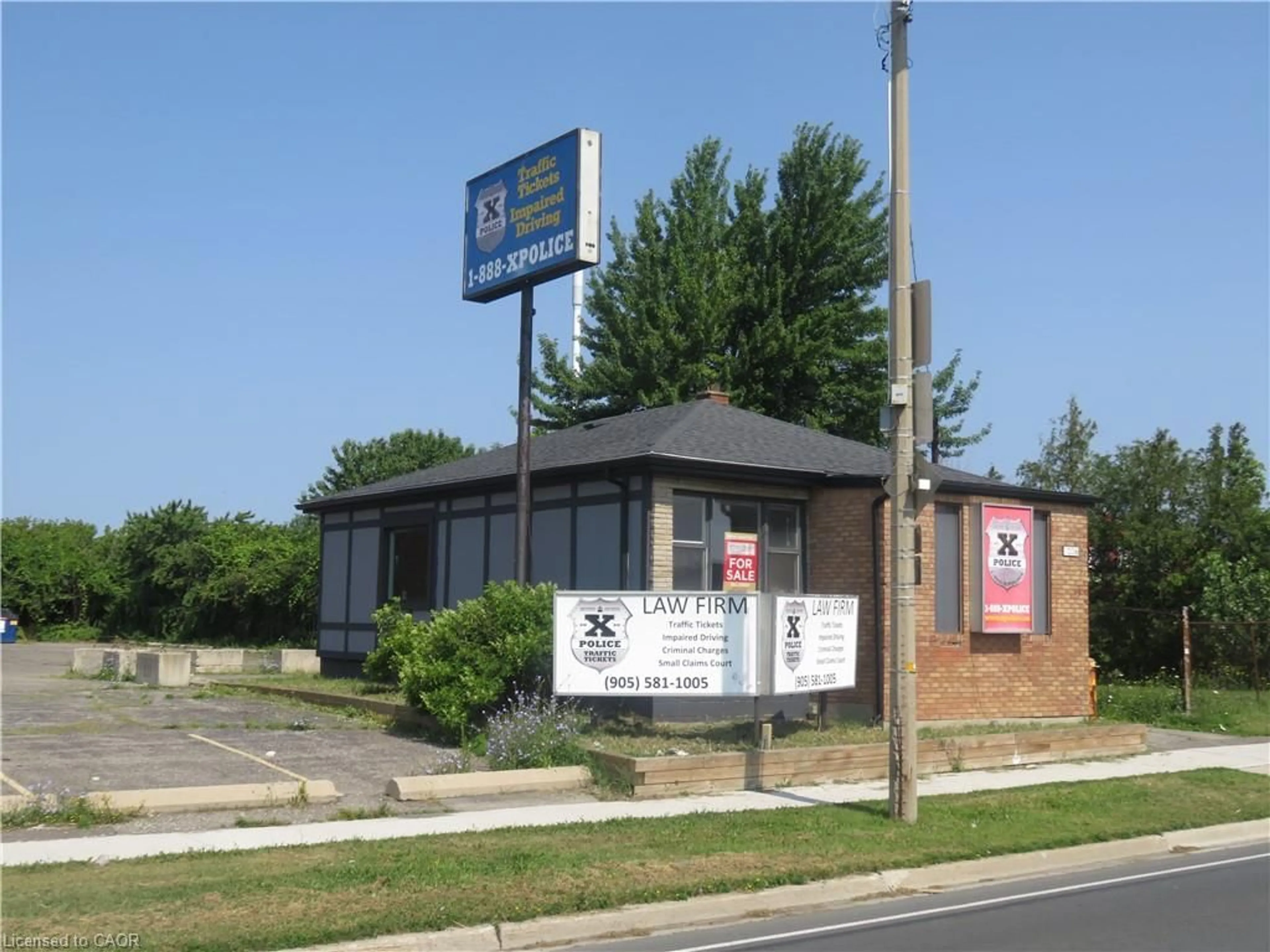 Unknown for 1036 Upper Wentworth St, Hamilton Ontario L9A 4V9