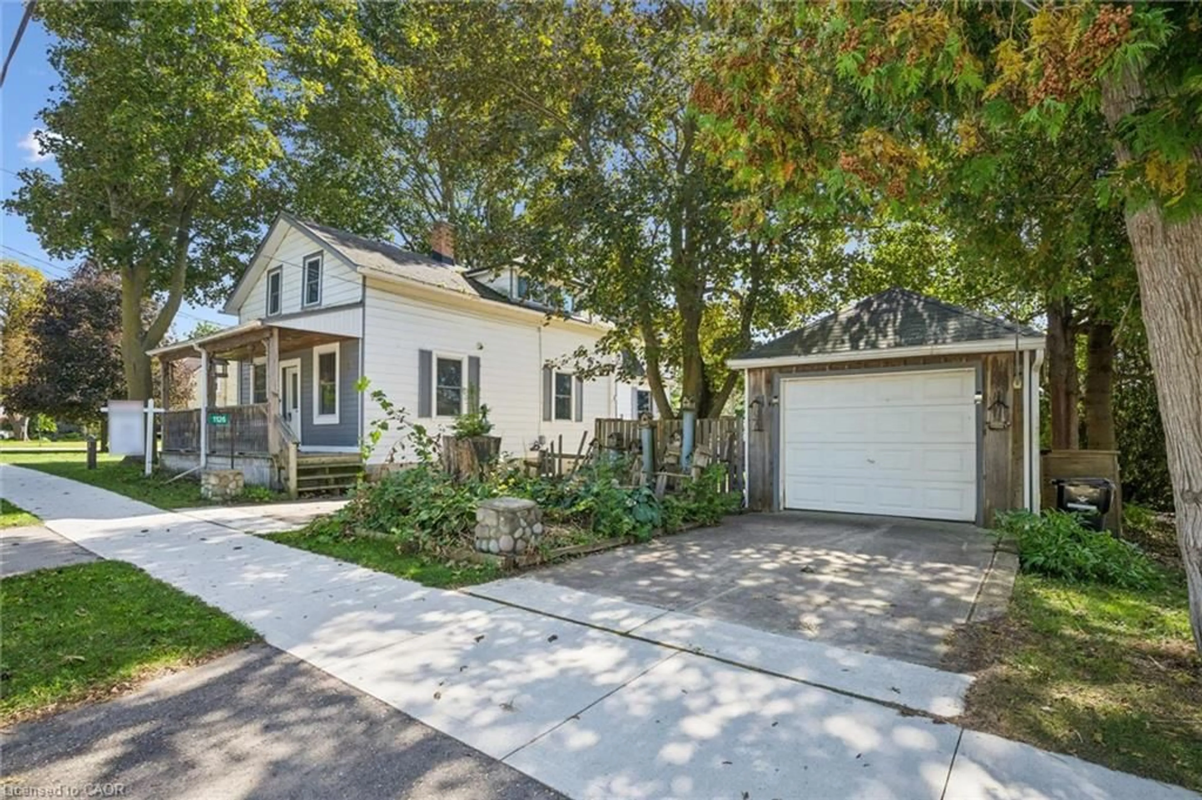 Home with vinyl exterior material, street for 1126 Queen's Bush Rd, Wellesley Ontario N0B 2T0