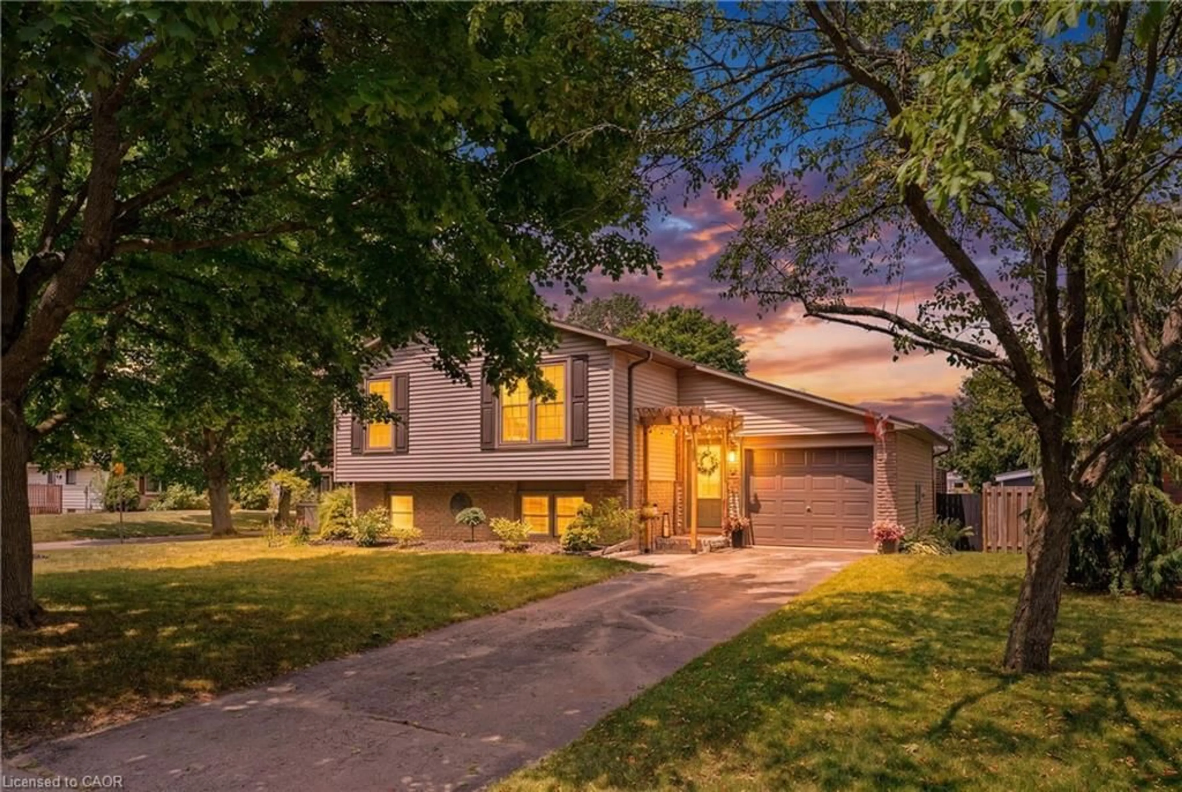 Unknown for 72 Crestlynn Cres, Simcoe Ontario N3Y 4X3