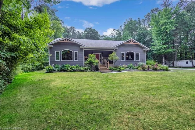 156 St Johns Rd, Simcoe 5