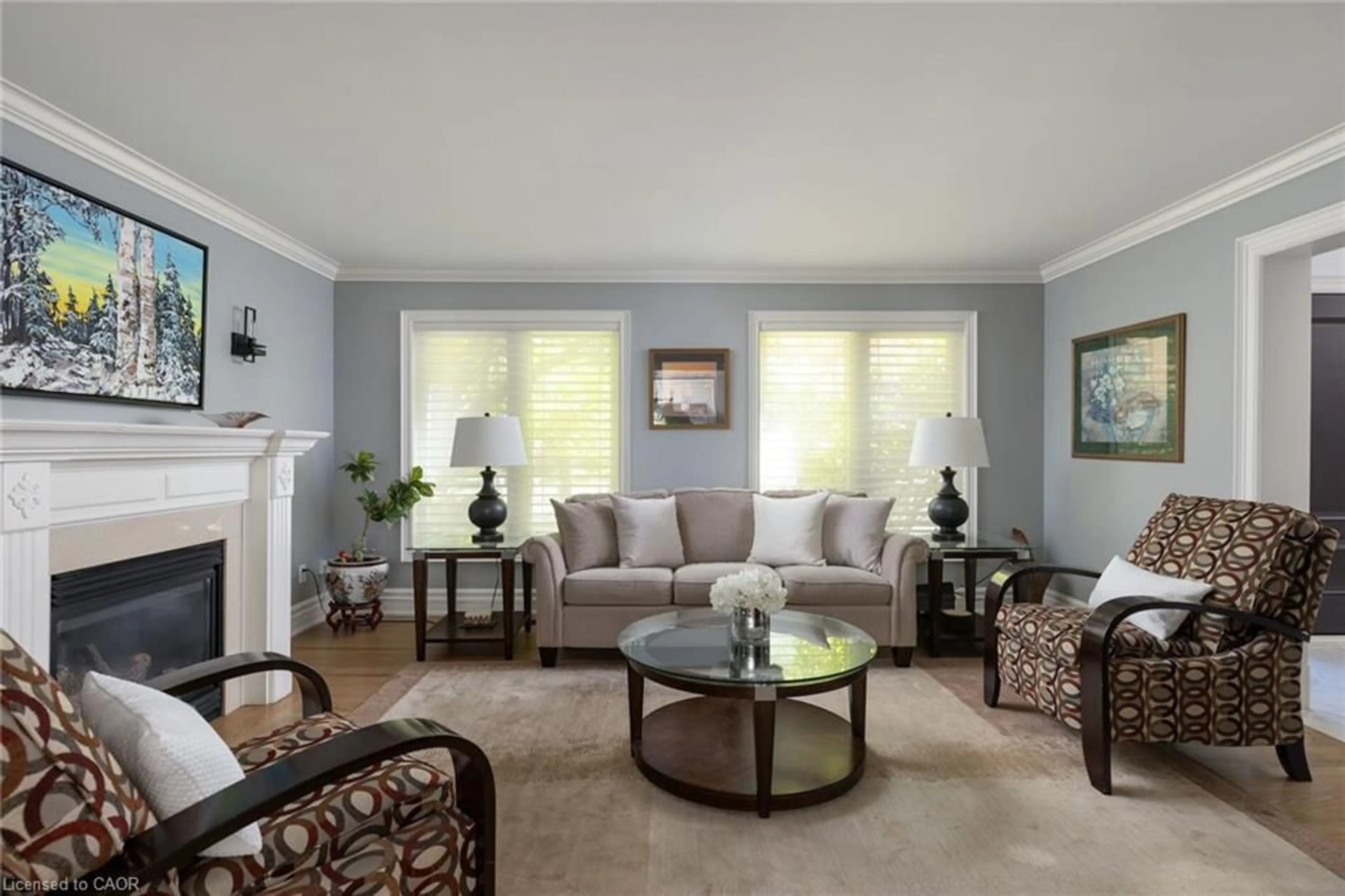 Living room with furniture, unknown for 4279 Bridlepath Trail, Mississauga Ontario L5L 3K3