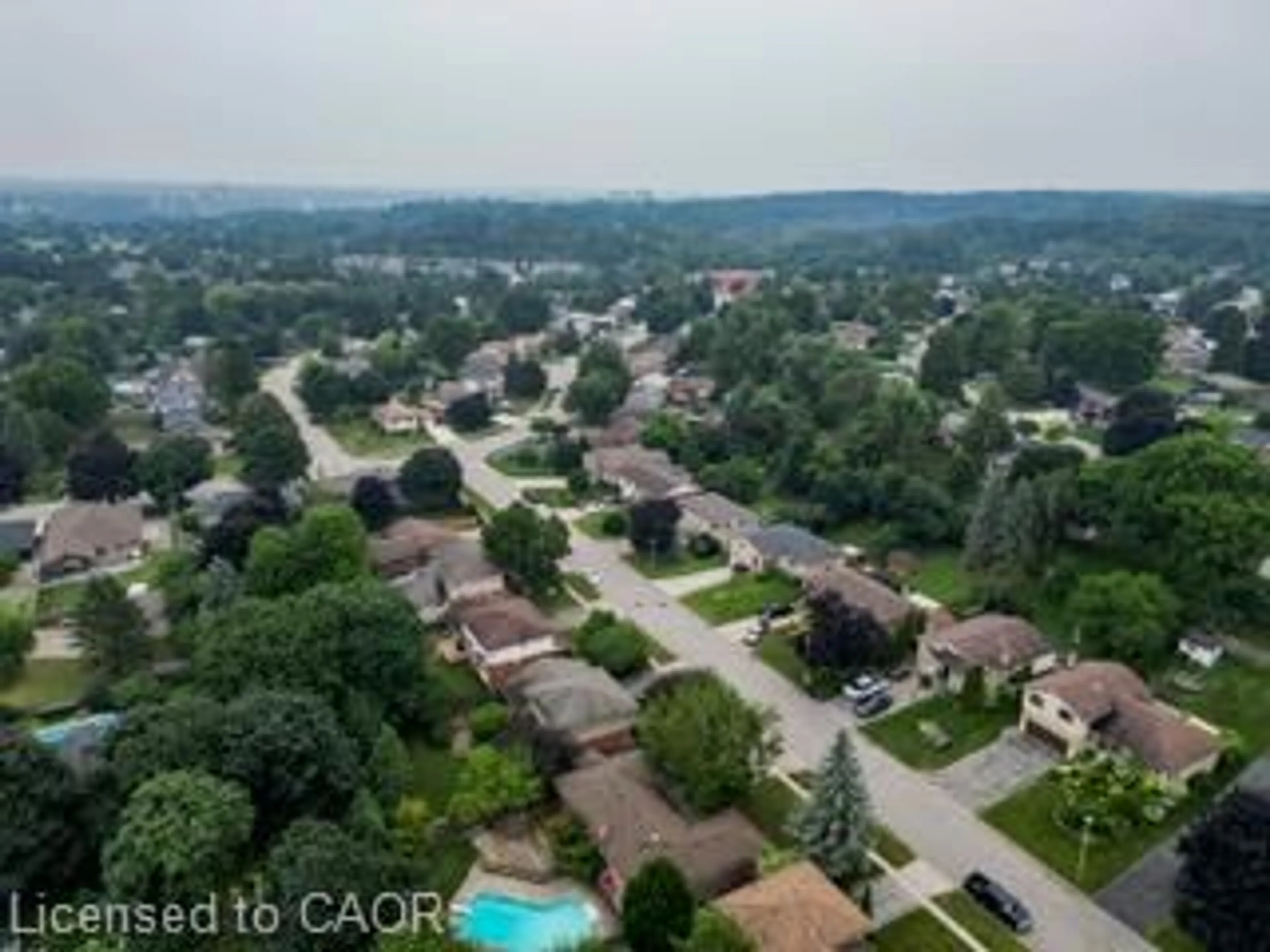 A pic from outside/outdoor area/front of a property/back of a property/a pic from drone, city buildings view from balcony for 357 Blair Rd, Cambridge Ontario N1S 2K3