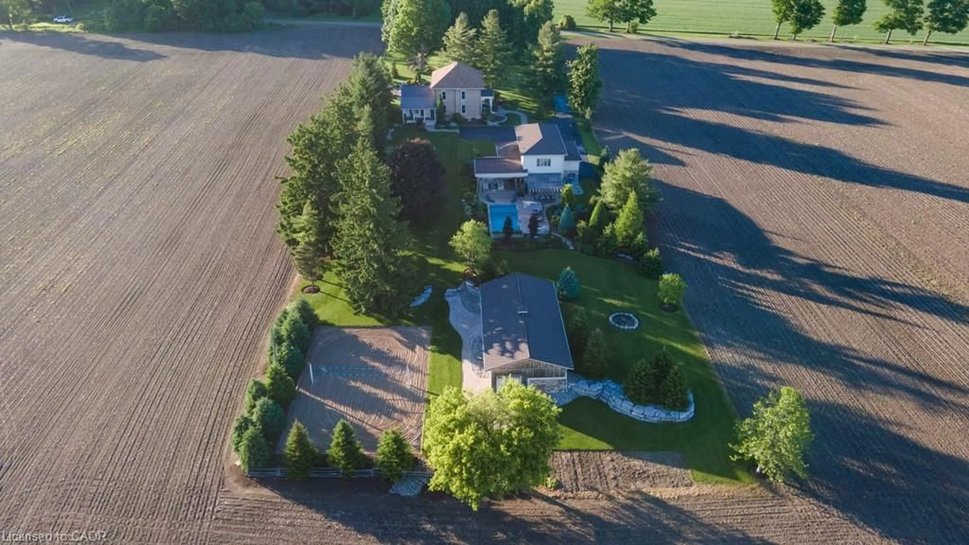 A pic from outside/outdoor area/front of a property/back of a property/a pic from drone, unknown for 825946 Township Road 8, Innerkip Ontario N0J 1M0