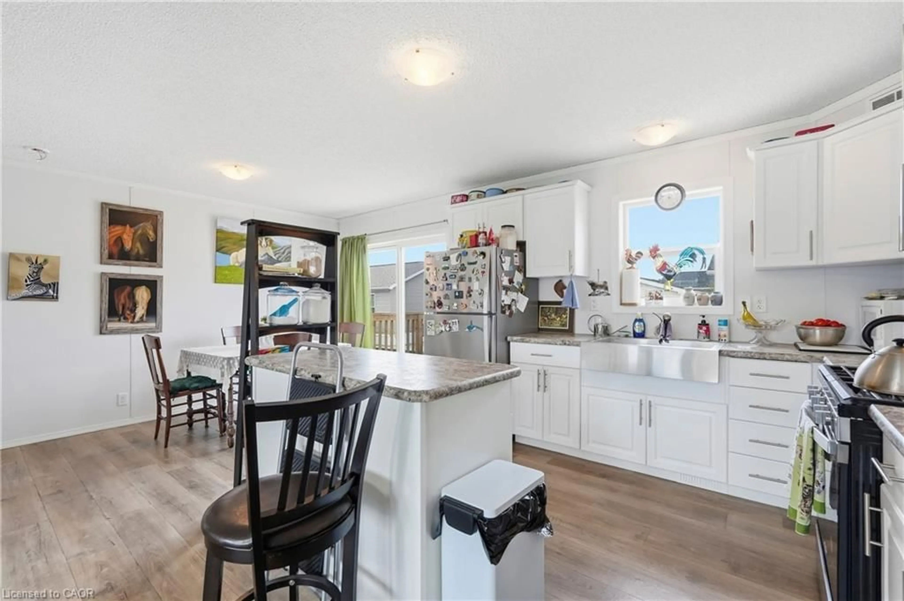 Open concept kitchen, unknown for 17 Bent Willow Crt, Nanticoke Ontario N0A 1L0
