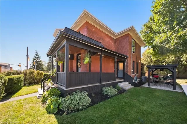 1-3 Main St, St. George 4