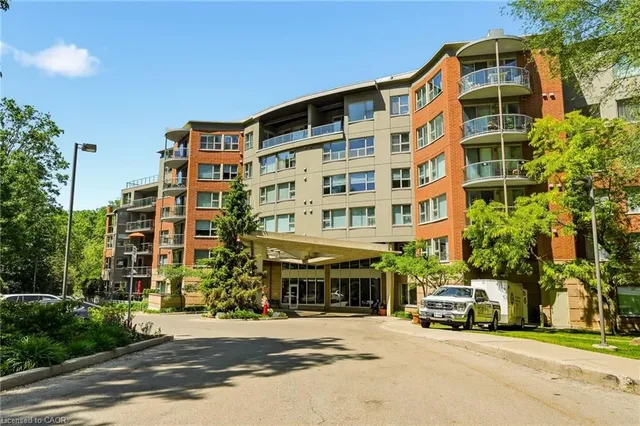 77 Governor's Rd #404, Dundas 2