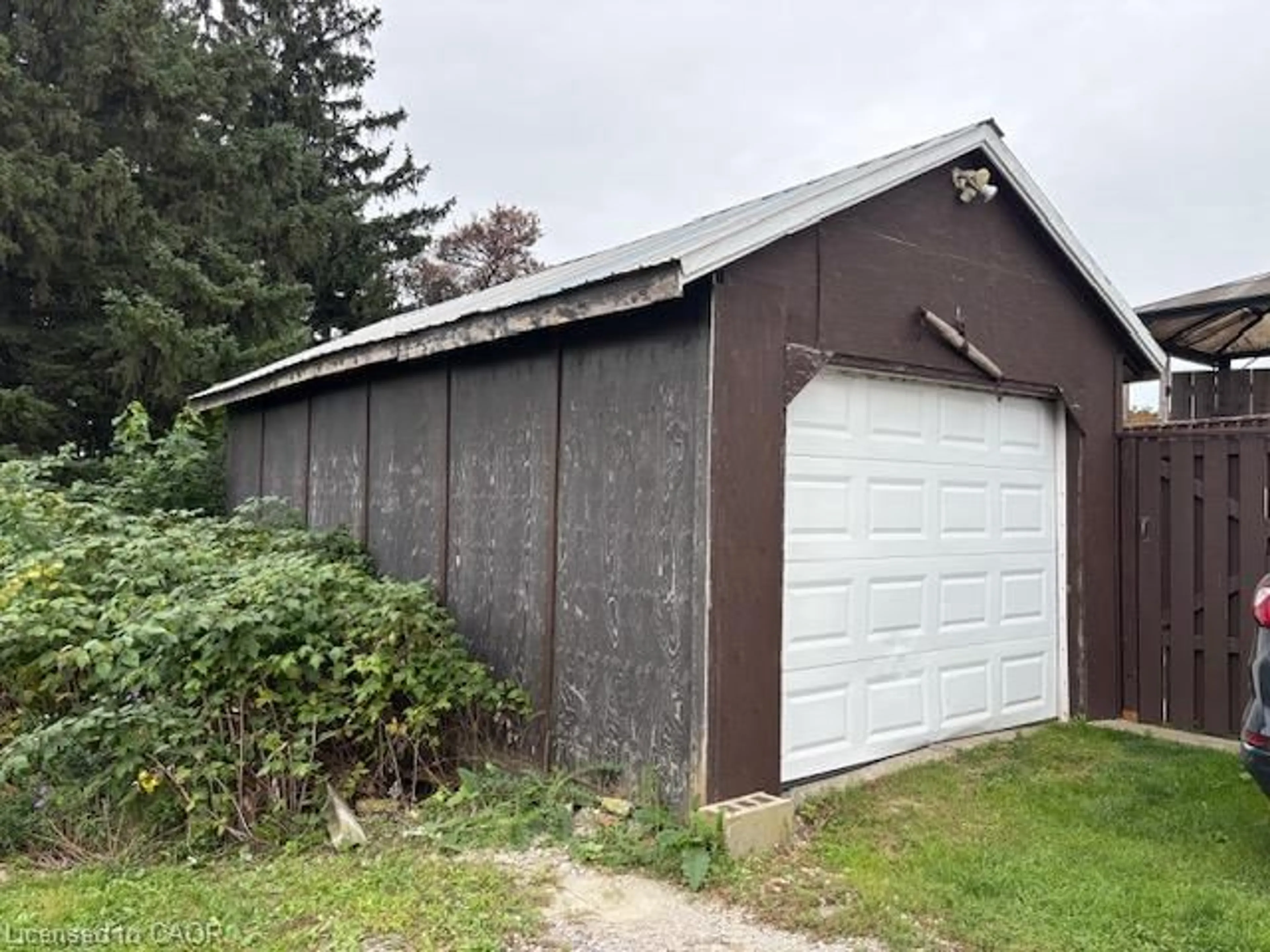 Shed for 802 Highway 6, Caledonia Ontario N3W 1M8